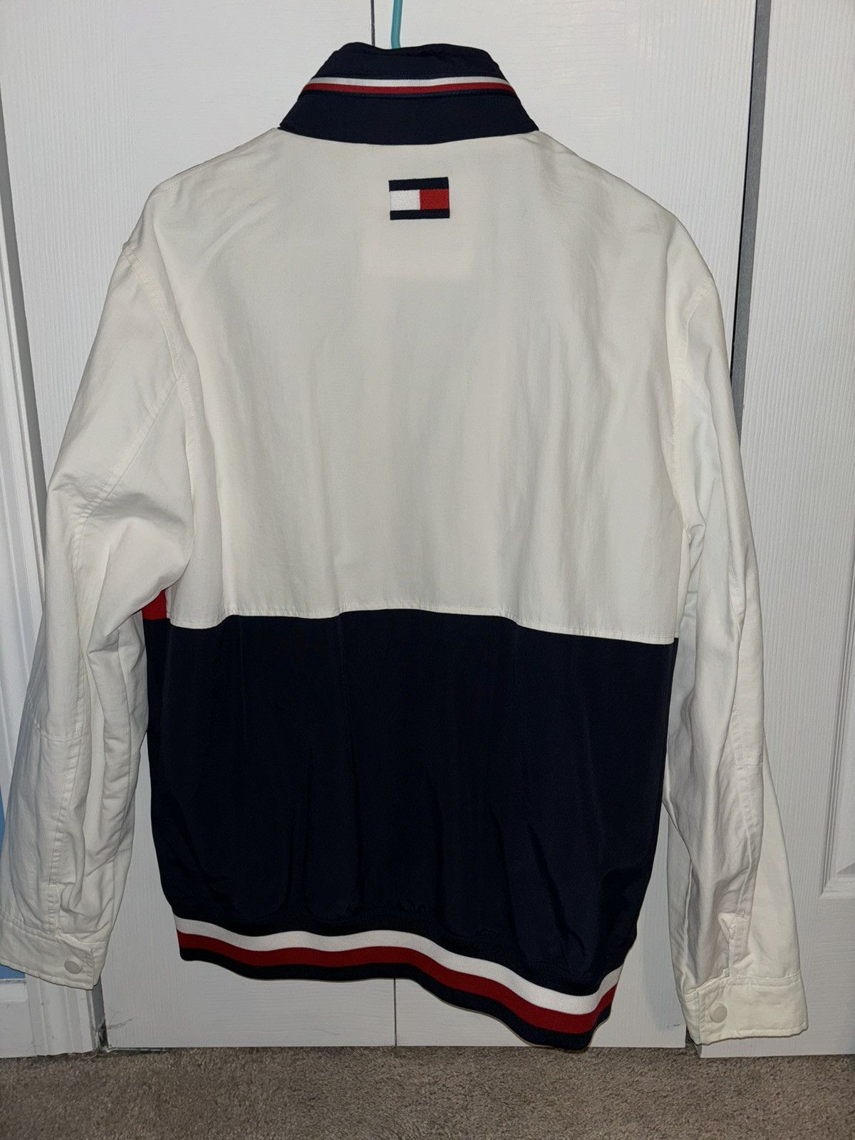 Tommy Hilfiger Tommy Hilfiger Red/White/Navy Bomber Jacket Size US L / EU 52-54 / 3 - 2 Thumbnail