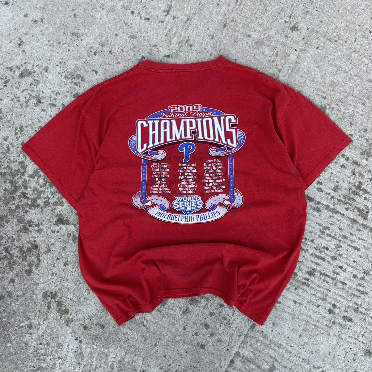Raised by Champions Vintage Philadelphia Phillies T-shirts Champions 2009 Size US XL / EU 56 / 4 - 2 Thumbnail