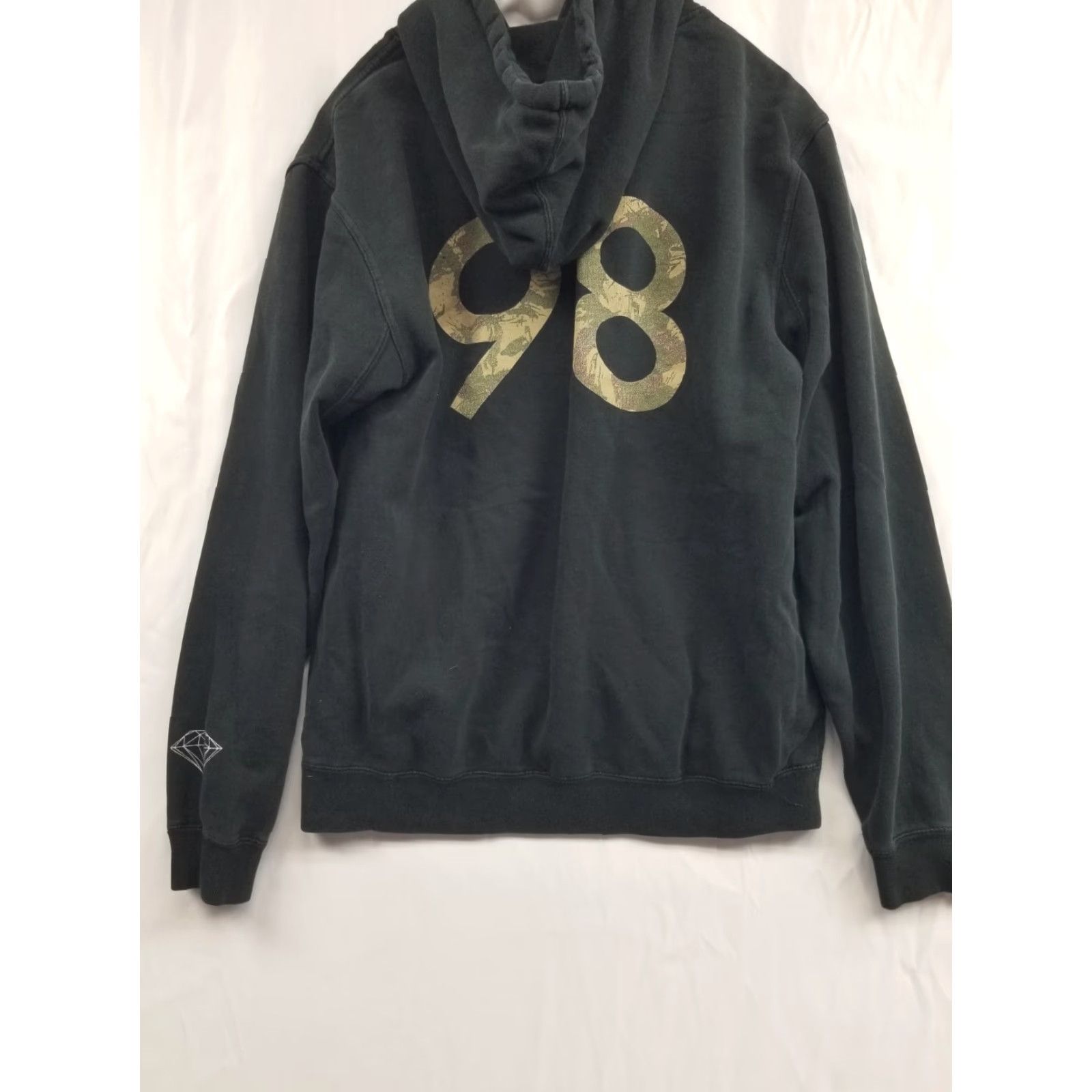 Vintage VINTAGE Diamond Supply Co Camo Box Logo Black Hoodie Mens Size M Size US M / EU 48-50 / 2 - 2 Thumbnail