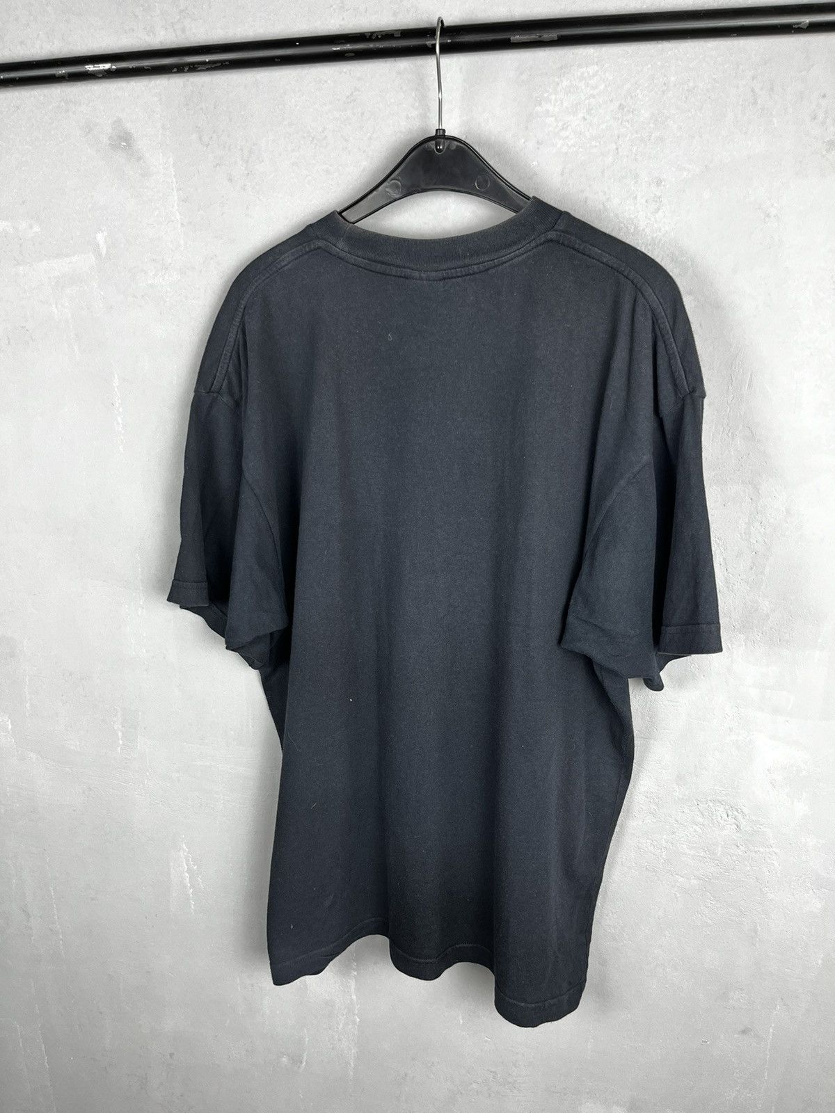 Nike × Vintage Nike black t shirt vintage 90s Size US L / EU 52-54 / 3 - 9 Thumbnail