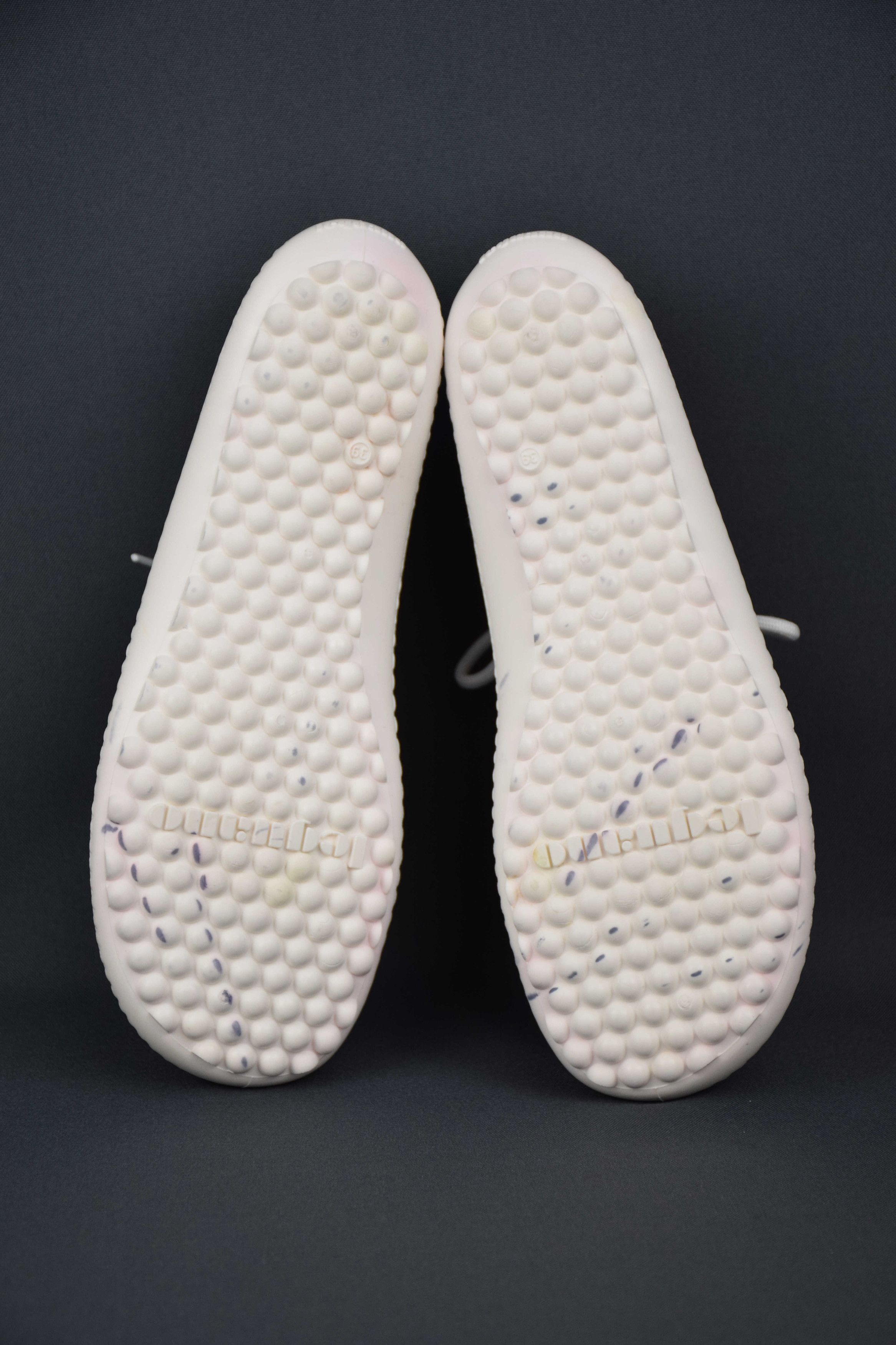 Other Leguano Spinwyn Barefoot Flats White Sneaker US 8 UK 6 EU 39 Size US 8 / IT 38 - 9 Thumbnail