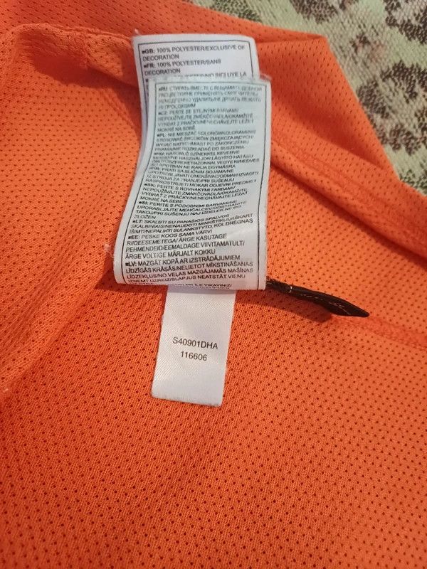 Nike Nike Netherlands 2004-06 home vintage jersey Size US M / EU 48-50 / 2 - 11 Thumbnail