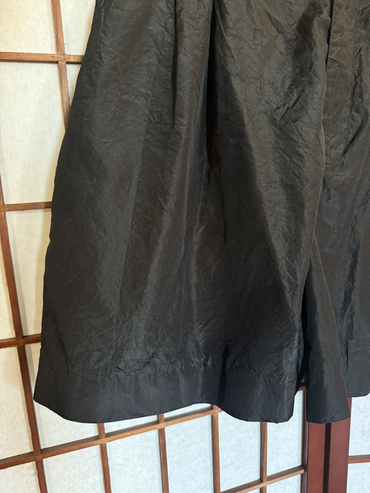 Valentino Valentino Silk Satin Shorts Size US 32 / EU 48 - 4 Thumbnail