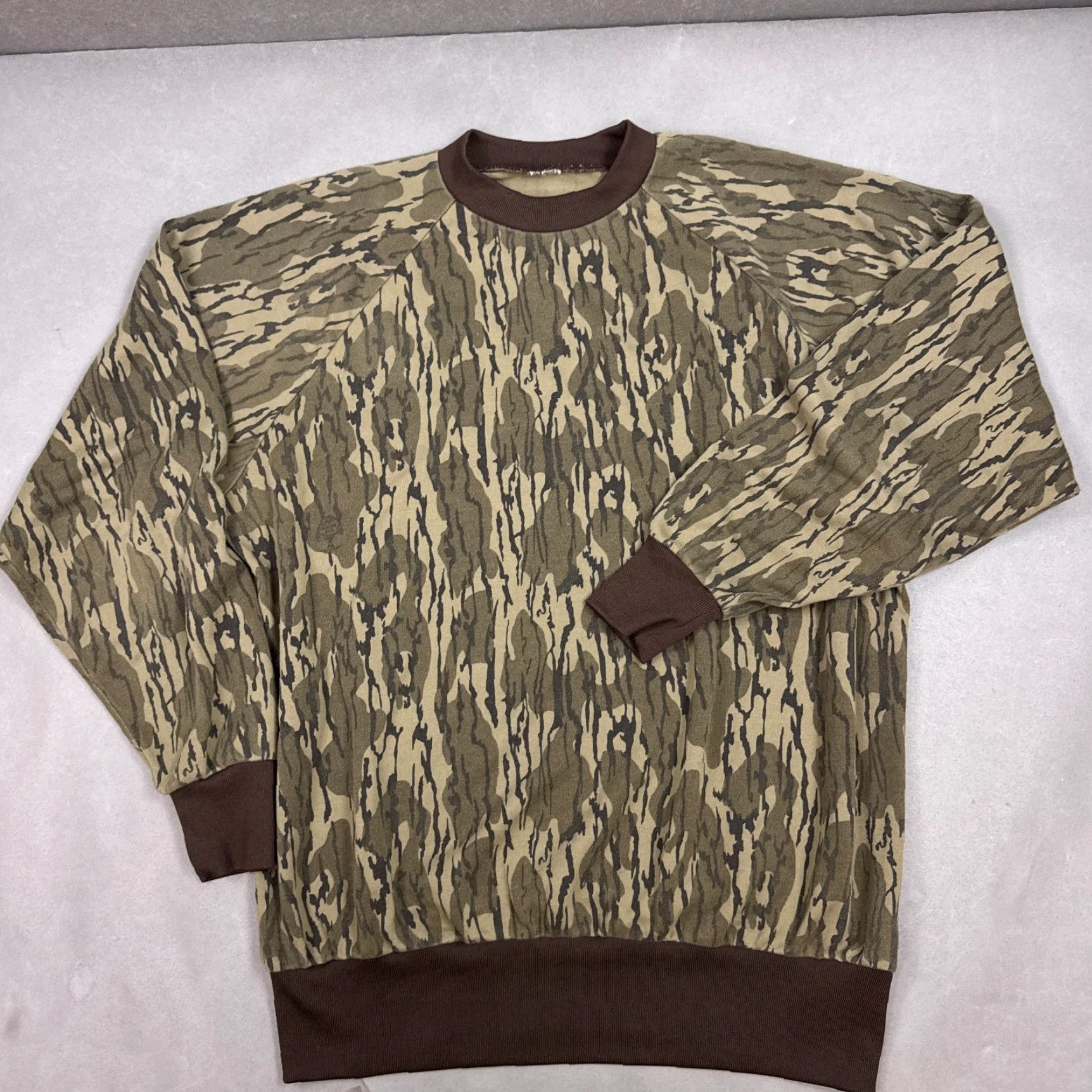 Vintage VINTAGE Mossy Oak Sweatshirt Men Large Bottomland Camo Hunting Crewneck Shirt Mens Green Camouflage Knit Cotton Pullover Vintage 90s? Size US L / EU 52-54 / 3 - 2 Thumbnail