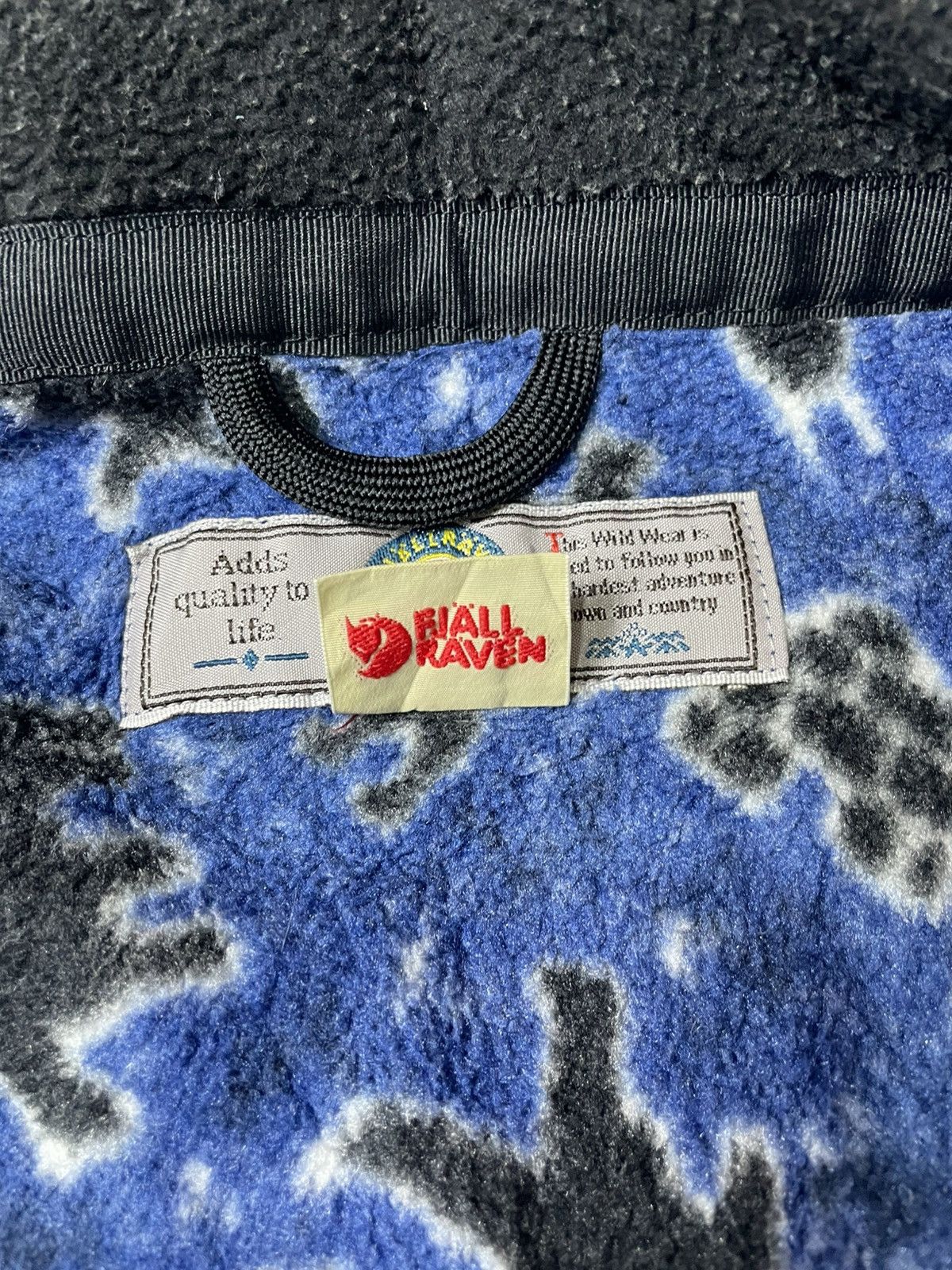 Fjallraven Vintage fjallraven polartec wildwear full print fleece vest Size US S / EU 44-46 / 1 - 8 Thumbnail