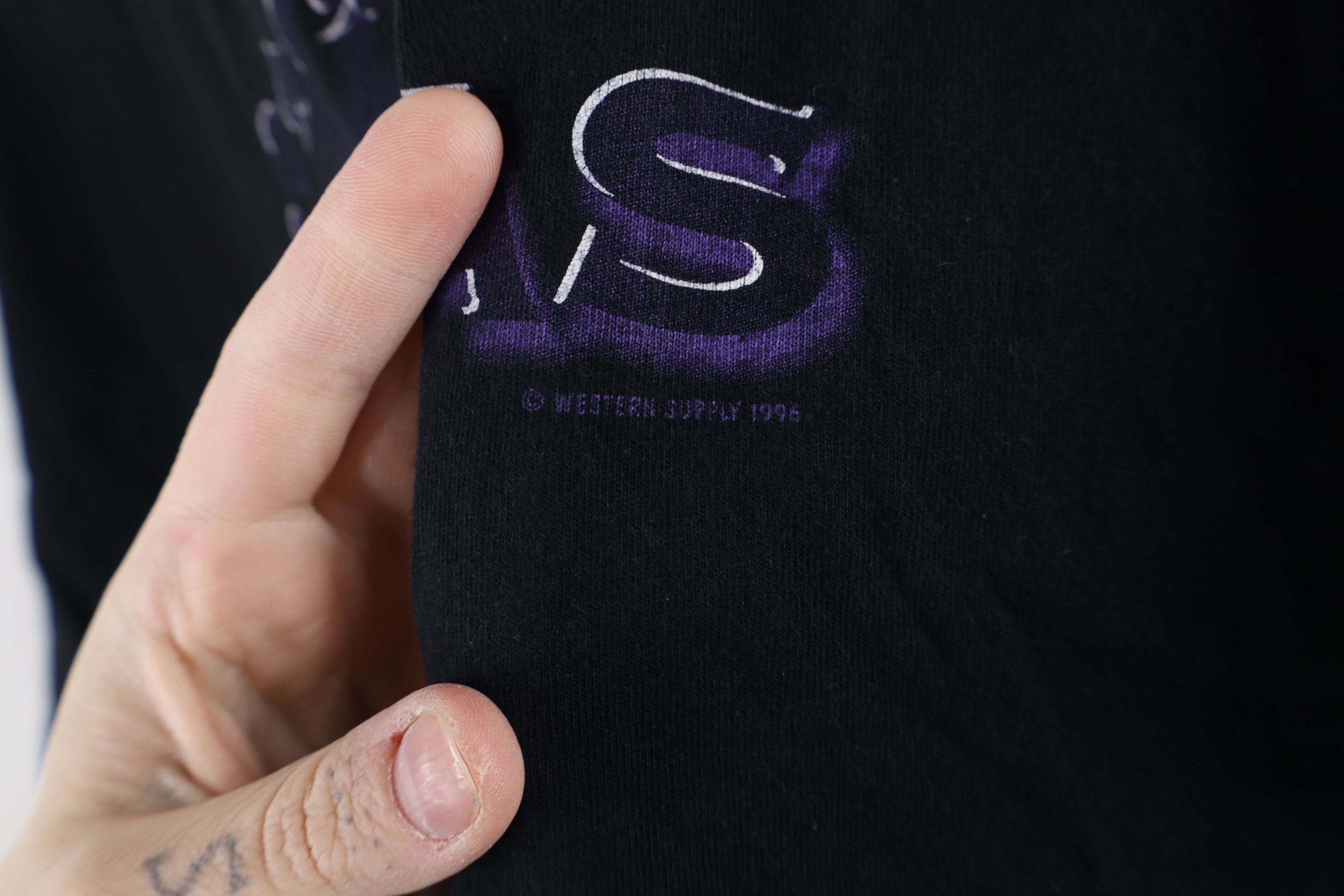 Vintage Vintage 90s Streetwear Spell Las Vegas Money Cards T-Shirt Size US XL / EU 56 / 4 - 7 Thumbnail