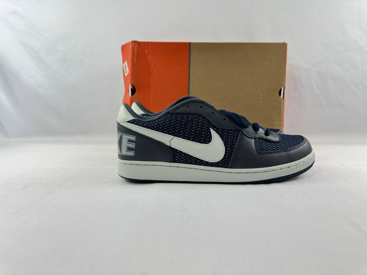 Nike Nike Terminator Low Premium Obsidian 2004 309718-401 Size US 13 / EU 46 - 1 Thumbnail