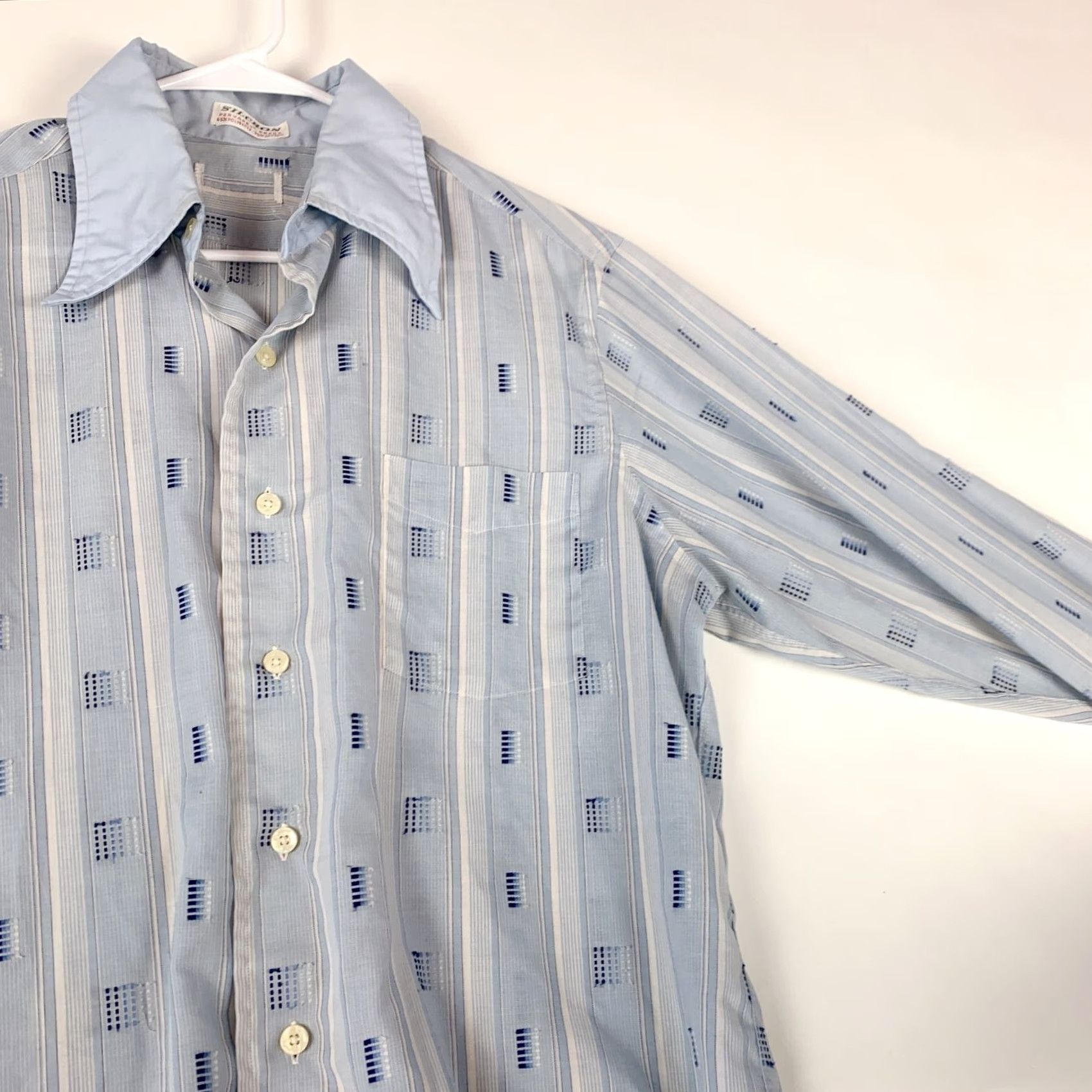 Arrow VINTAGE Silcron Blue Arrow Collar Unique Textured Disco Shirt M Blue 1960s Mens Size US M / EU 48-50 / 2 - 5 Thumbnail