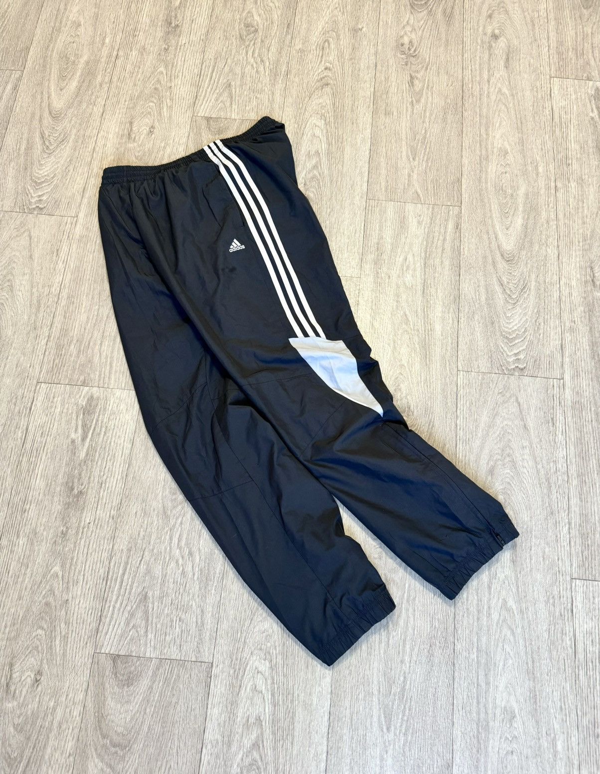 Pre-owned Adidas X Vintage Adidas Track Pants Nylon Drill Y2k Style In Grey