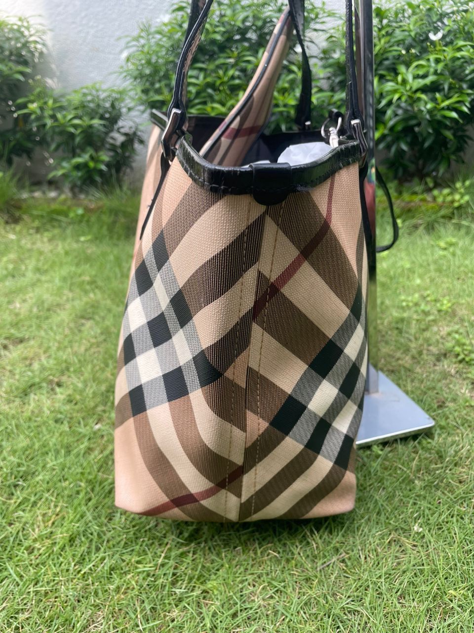 Burberry Authentic Burberry Nova Check Tote Shoulder Bag Size ONE SIZE - 4 Thumbnail