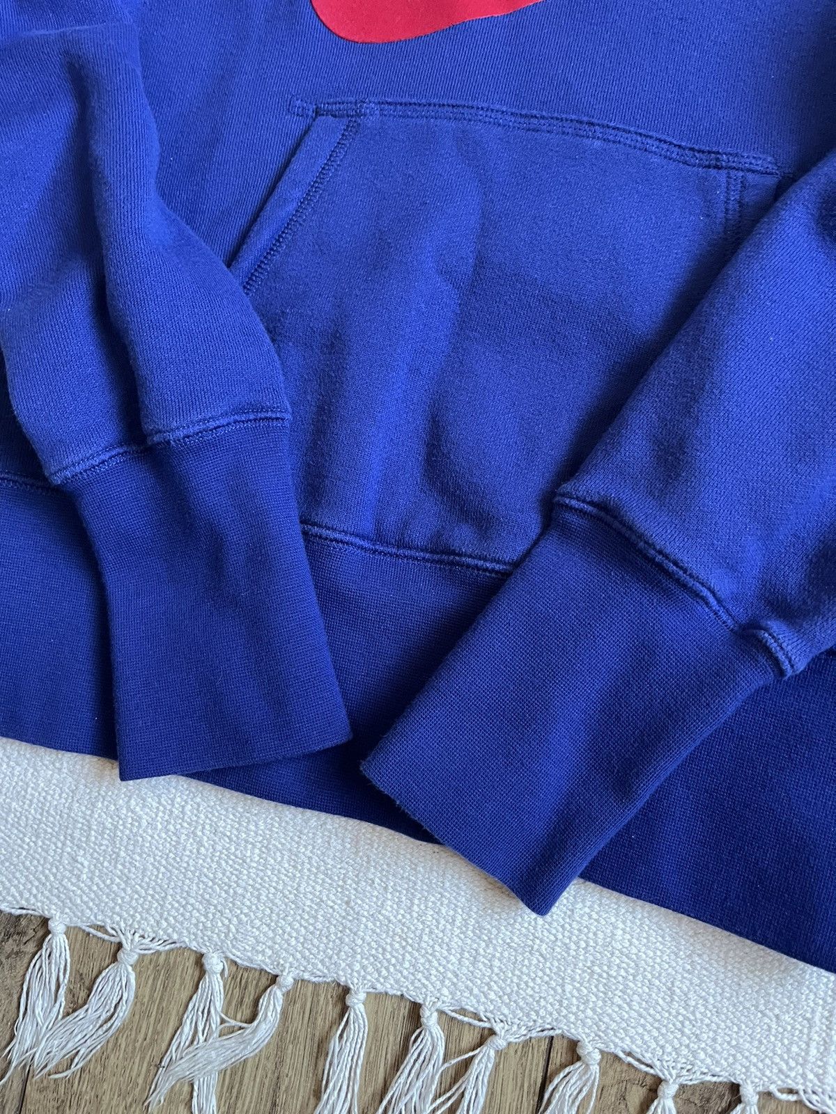 Nike Vintage Nike Y2K Blue Cotton Hoodie Big Velour Logo Size M Size US M / EU 48-50 / 2 - 8 Thumbnail