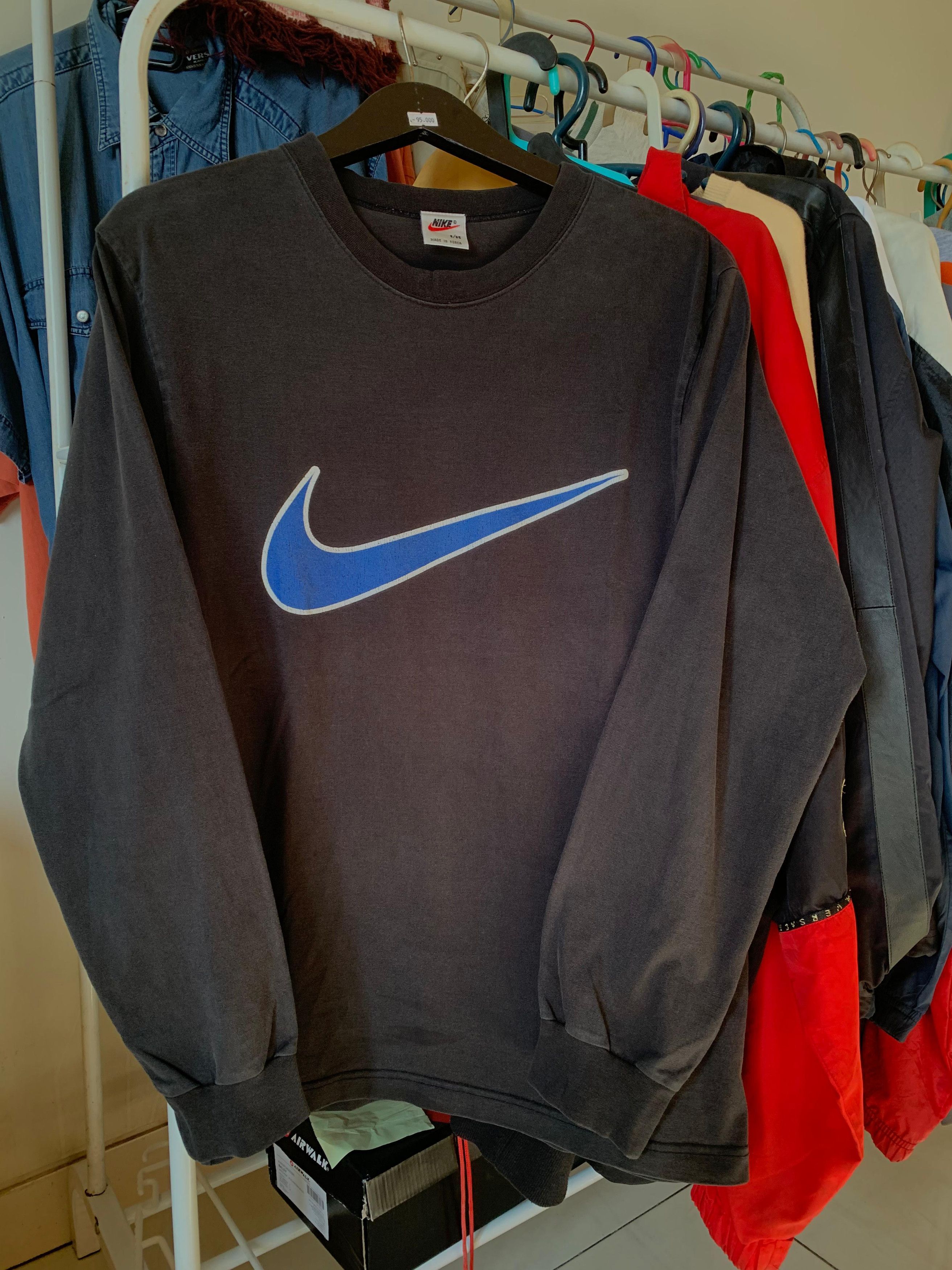 Nike × Vintage NIKE VINTAGE 90'S BIG SWOOSH CHANHO PARK LONGSLEEVE Size US M / EU 48-50 / 2 - 1 Thumbnail