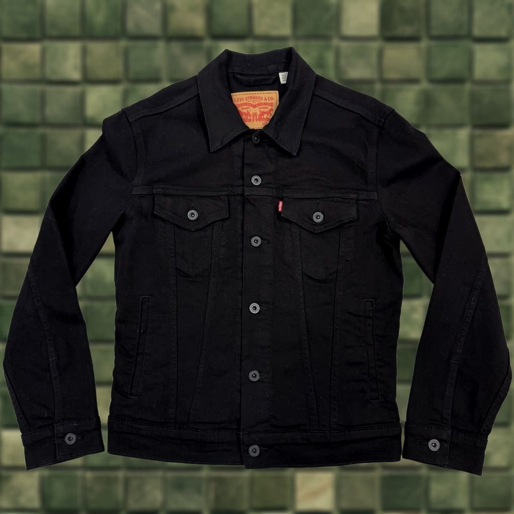 Levi's VINTAGE Levi’s Denim Trucker Jacket Men’s Size Small Retro Fit Casual Shirt Mens Black Denim Jacket Levi's Trucker Logo Pockets Size US S / EU 44-46 / 1 - 1 Thumbnail