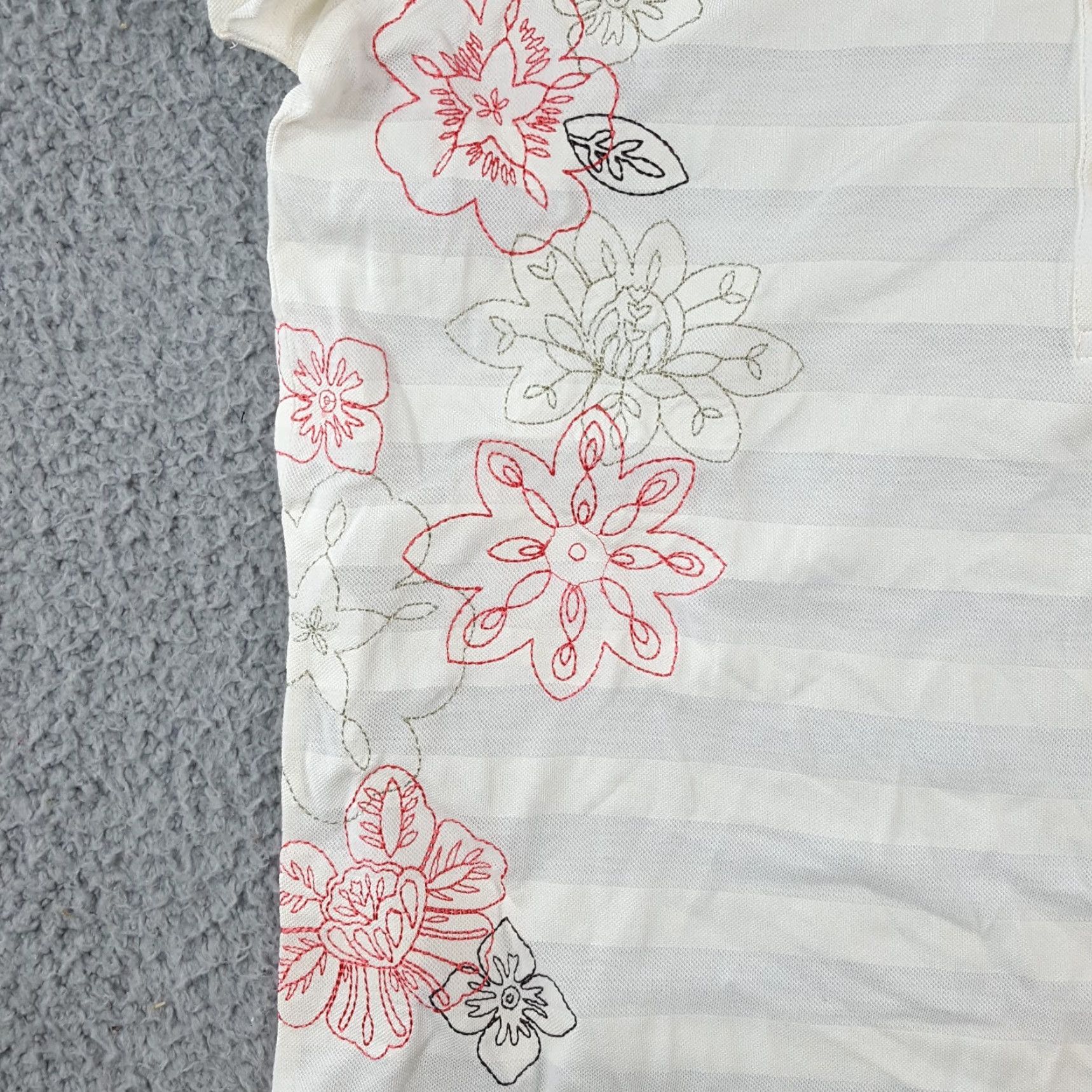 Vintage Tehama Polo Shirt Women S Striped Embroidered Flowers White Breathable Collared Short Sleeve Gym Golf 90s Preppy Athleisure Polo 00s Y2K Women Size S / US 4 / IT 40 - 4 Thumbnail