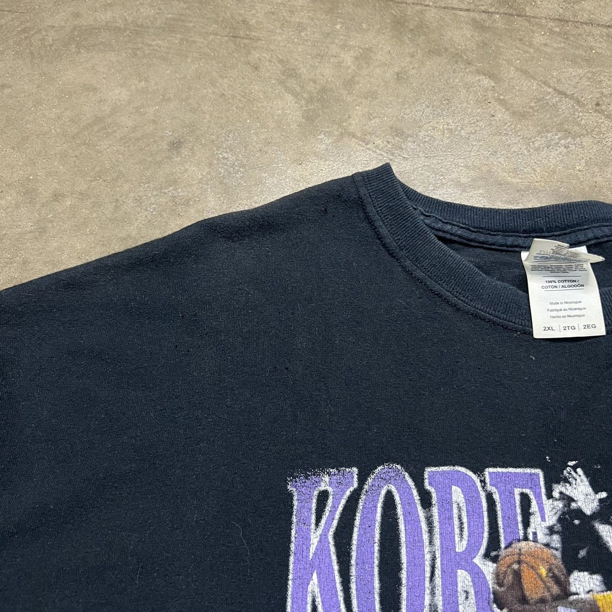 NBA × Vintage Vintage Kobe Bryant Farewell Retirement Lakers NBA T shirt Size US XXL / EU 58 / 5 - 8 Thumbnail