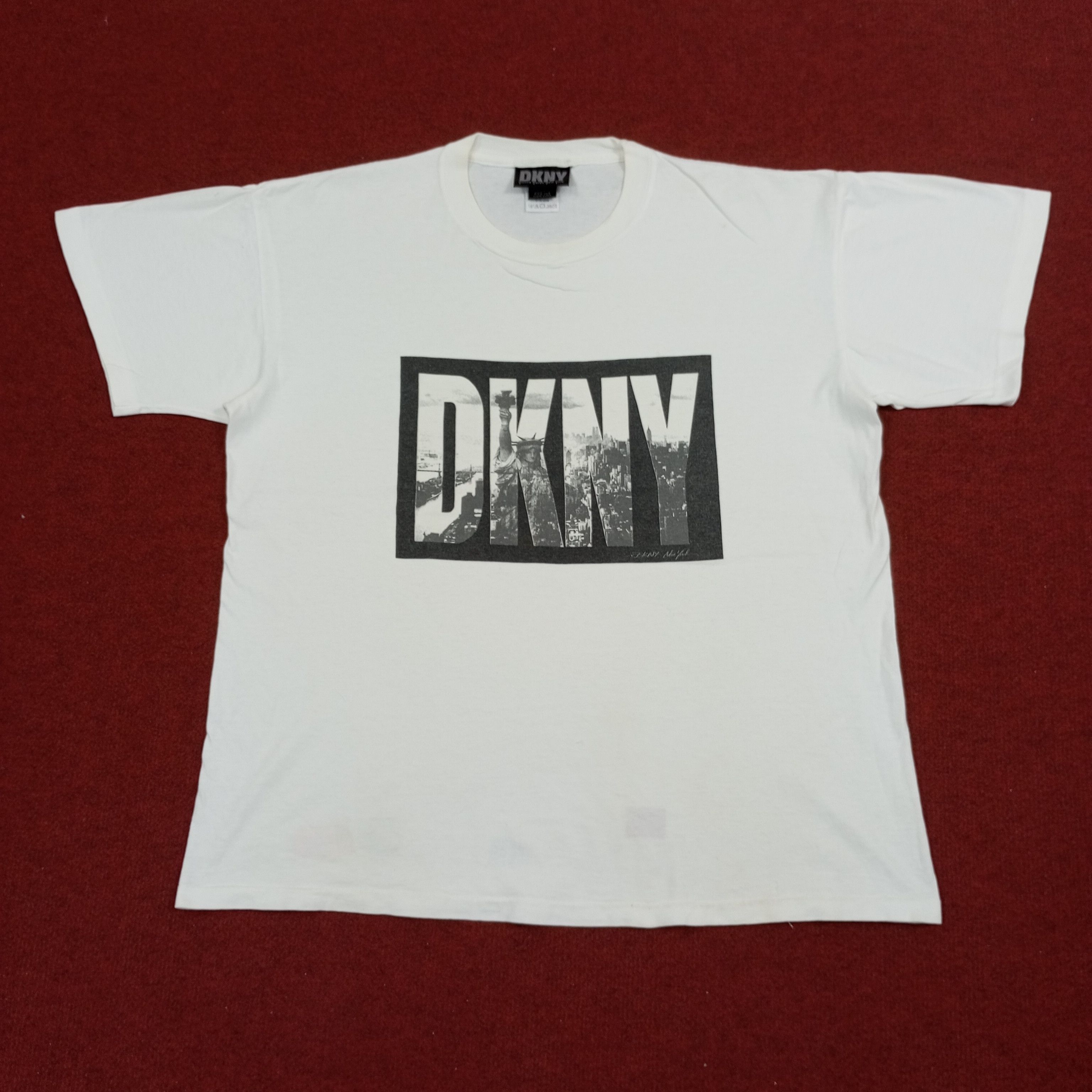 DKNY × Vintage DKNY New York Design Style Vintage Tshirt Size US L / EU 52-54 / 3 - 1 Thumbnail