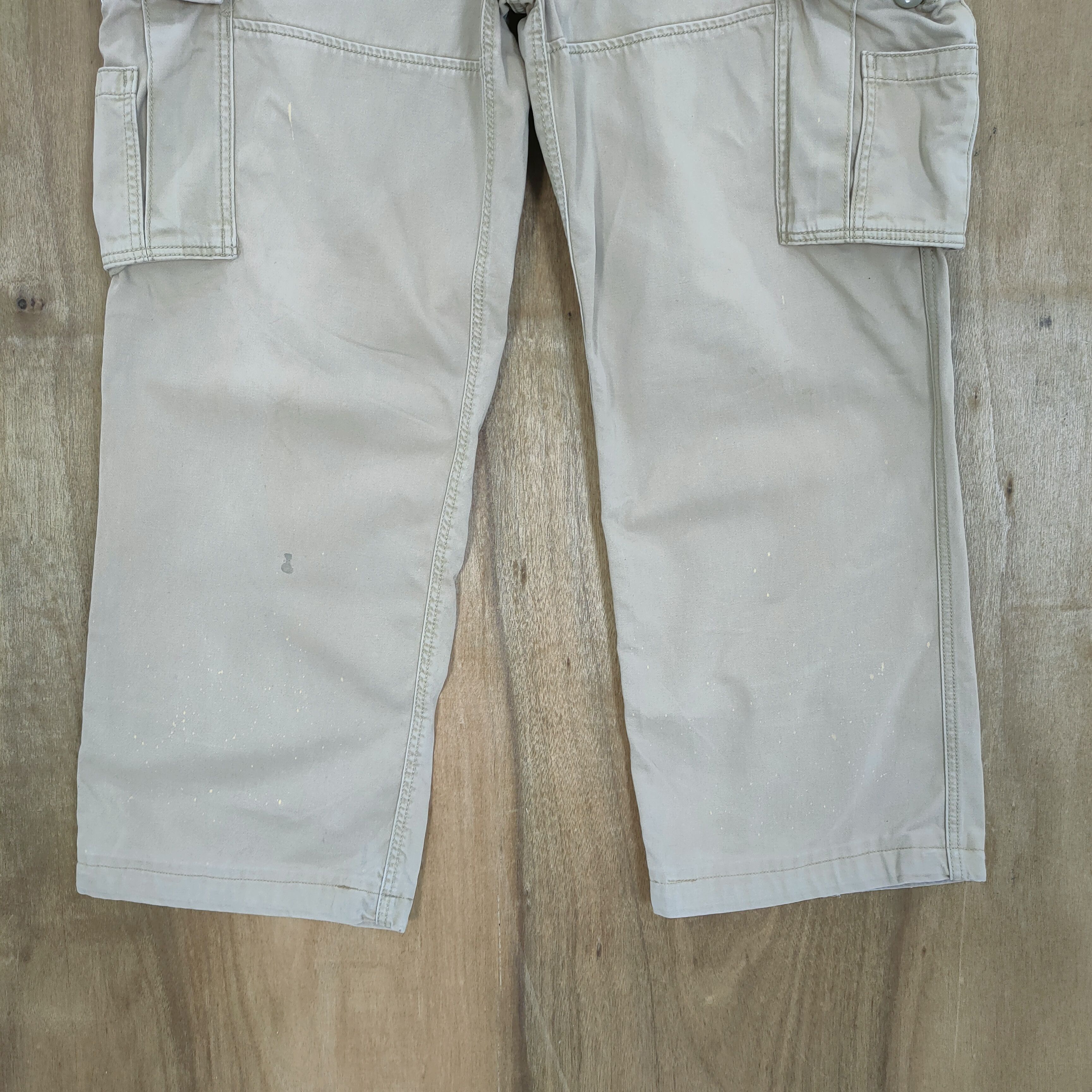 Levi's Vintage Clothing VINTAGE LEVI'S BAGGY CARGO PANTS Size US 35 - 4 Thumbnail