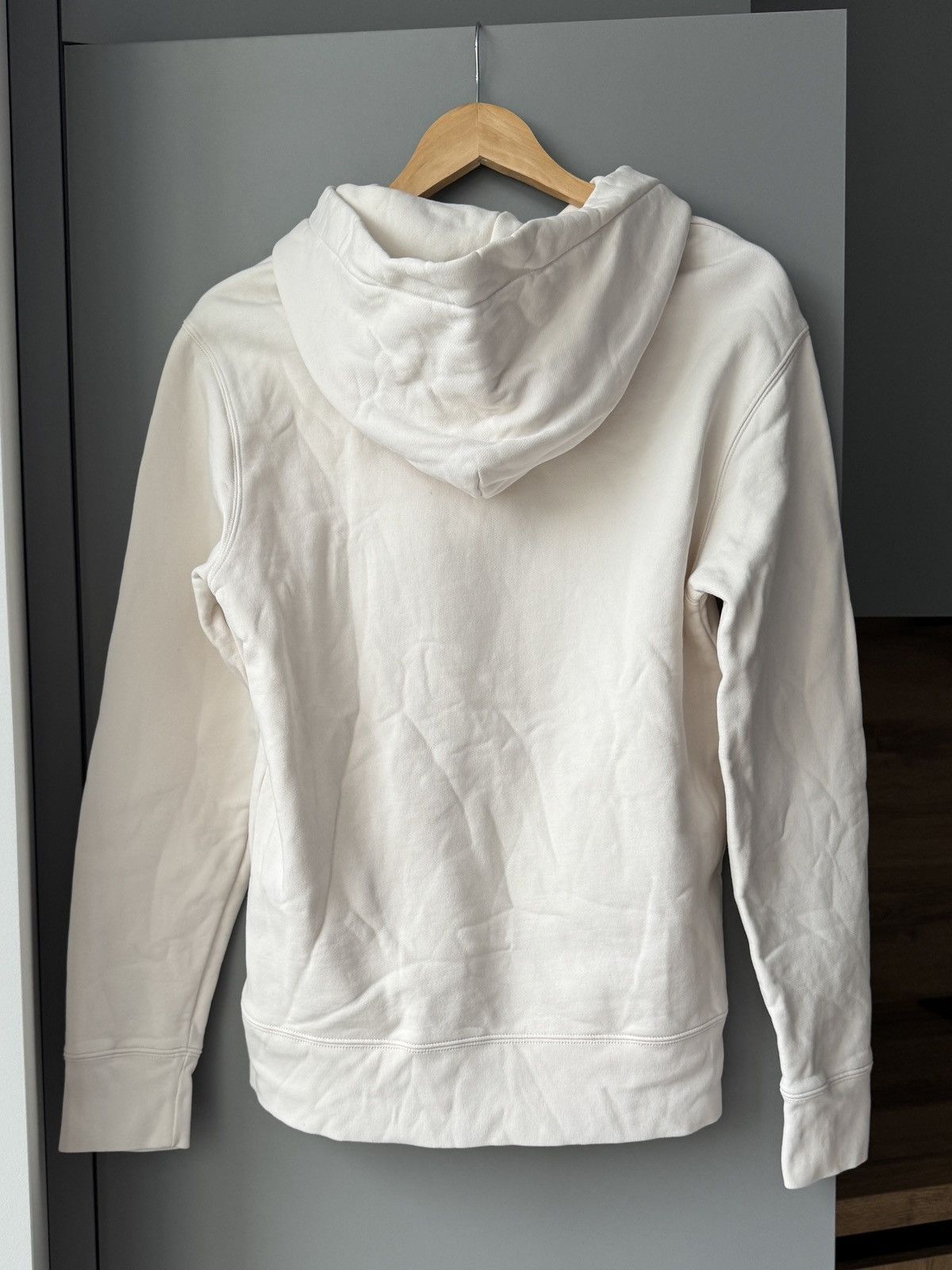 J.Lindeberg J.Lindenberg Men’s Beige Chip Pocket Basic Hoodie Size US S / EU 44-46 / 1 - 5 Thumbnail