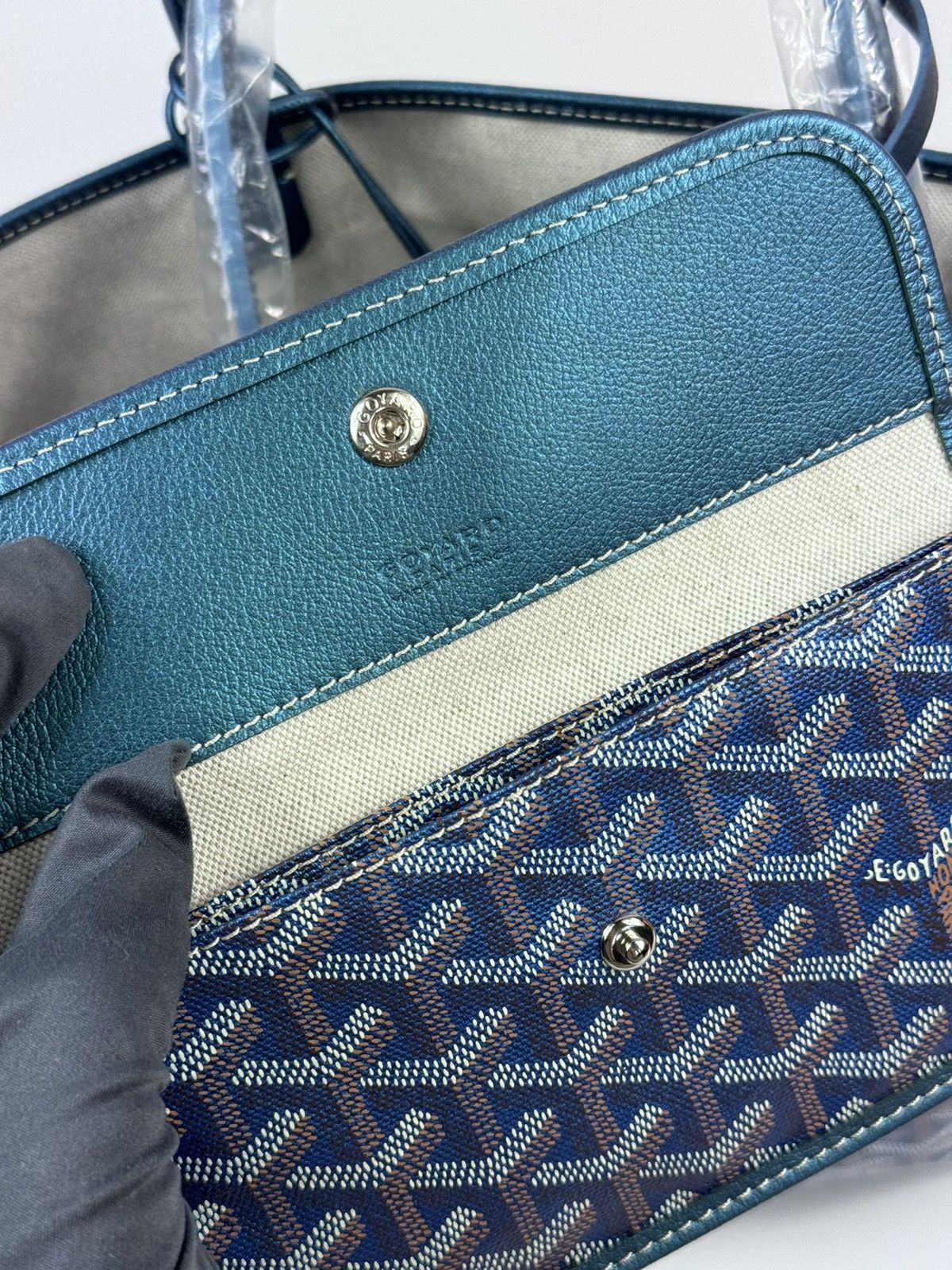 Goyard SAINT LOUIS PM LIMITED EDITION IRIDESCENT BLUE BAG Size ONE SIZE - 7 Thumbnail