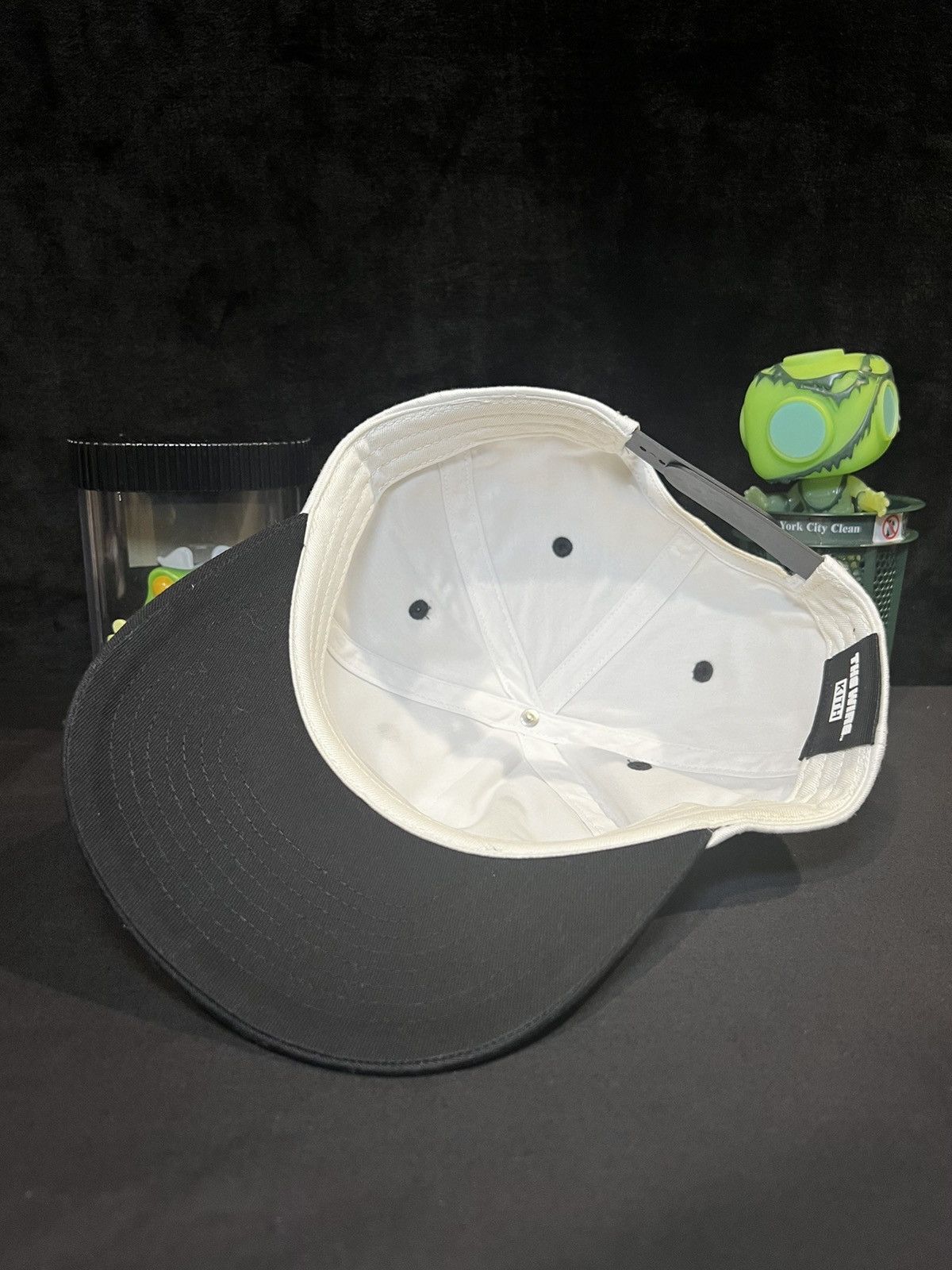 Kith 🧢 One Size | KITH - THE WIRE ARE YOU LISTENING SNAPBACK Size ONE SIZE - 6 Thumbnail