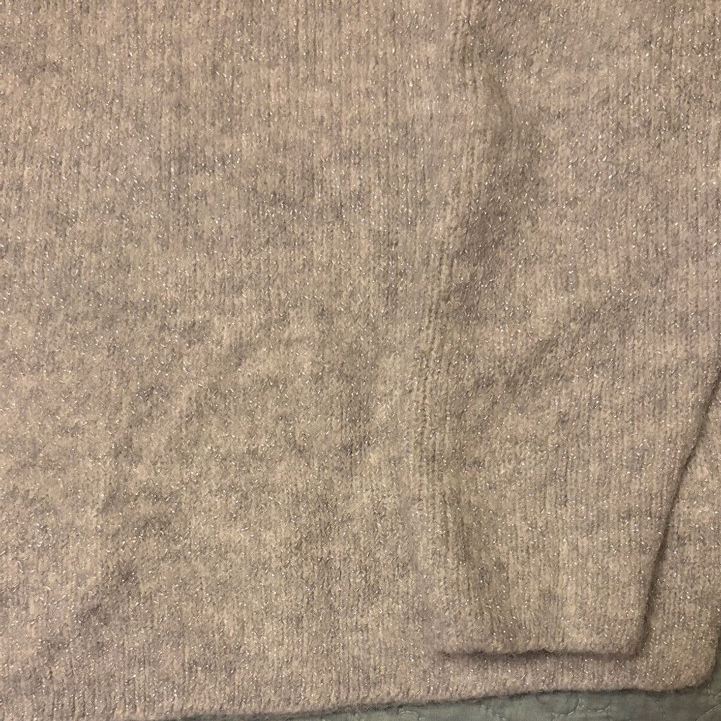 Express Express Silver Oversized V-Neck Sweater | EUC | Sz XS - M Size XS / US 0-2 / IT 36-38 - 4 Thumbnail