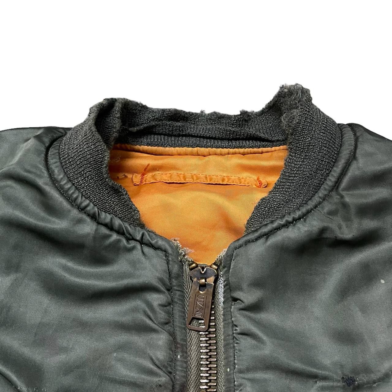 Alpha Industries Vintage 60's Alpha Industries Ma 1 Bomber Jacket Thrashed Size US M / EU 48-50 / 2 - 6 Thumbnail