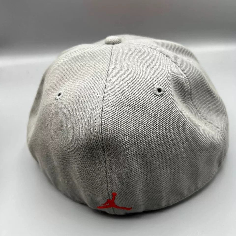 Jordan Brand Air Jordan Hat Men 7 1/4 Embroidered Logo Jumpman Fitted Cap Size ONE SIZE - 6 Thumbnail
