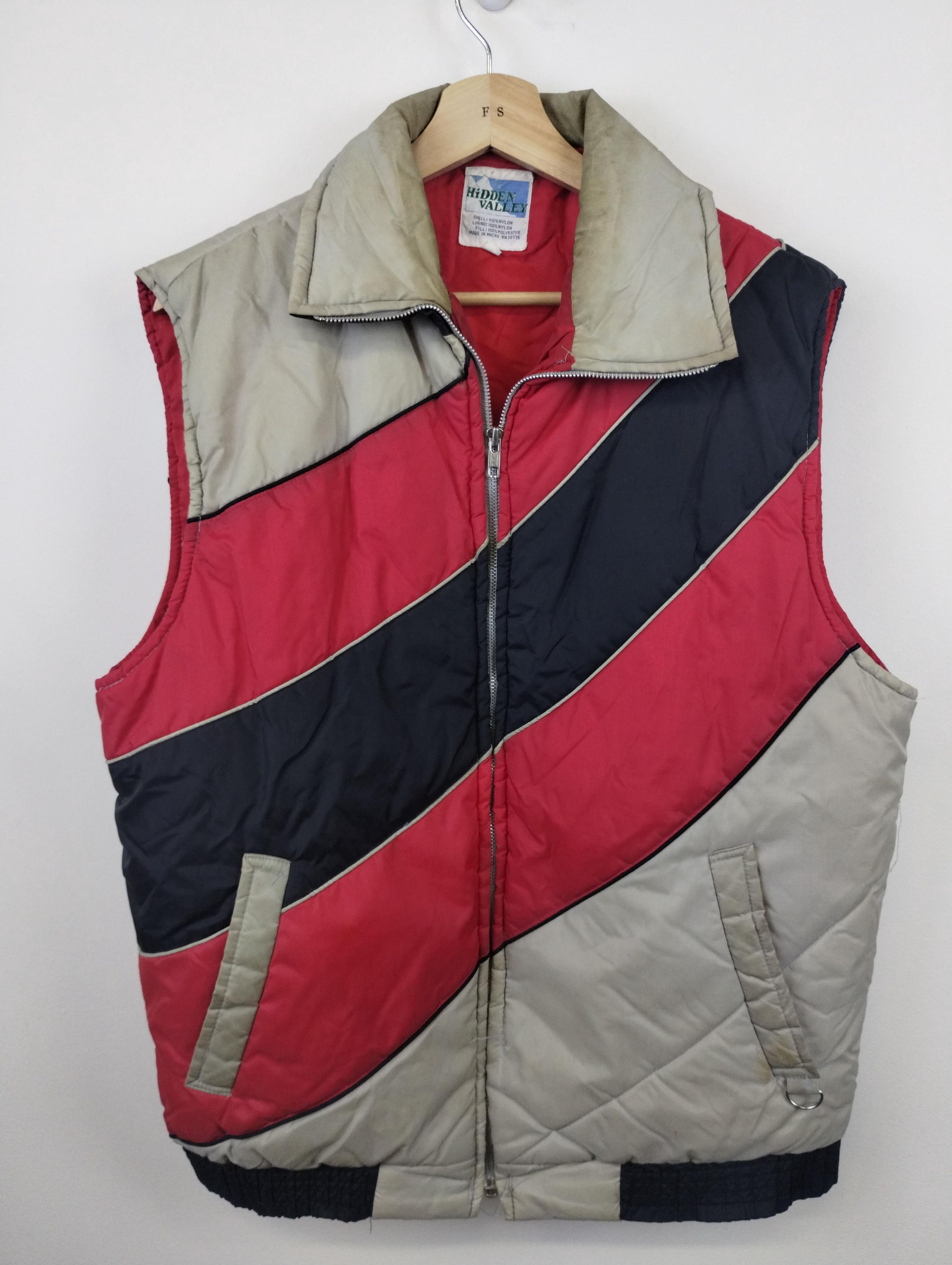 Vintage Vintage Hidden Valley Puffer Vest Size US M / EU 48-50 / 2 - 1 Thumbnail