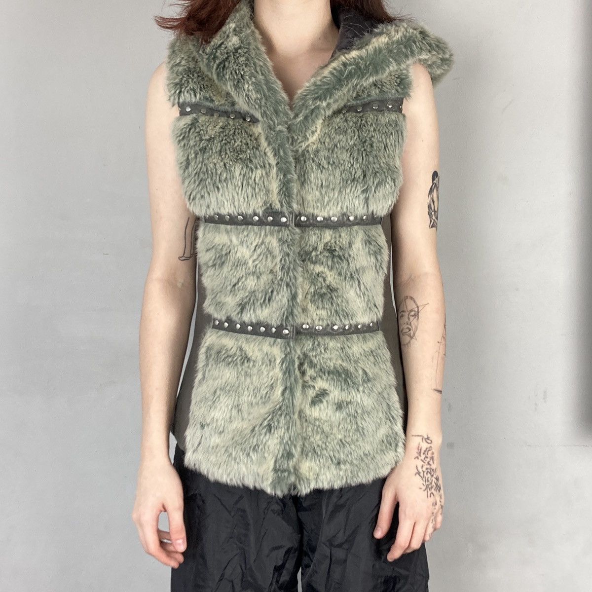 Japanese Brand Y2k hooded leather vest grunge 90s vintage fuzzy fur Size XS / US 0-2 / IT 36-38 - 1 Thumbnail