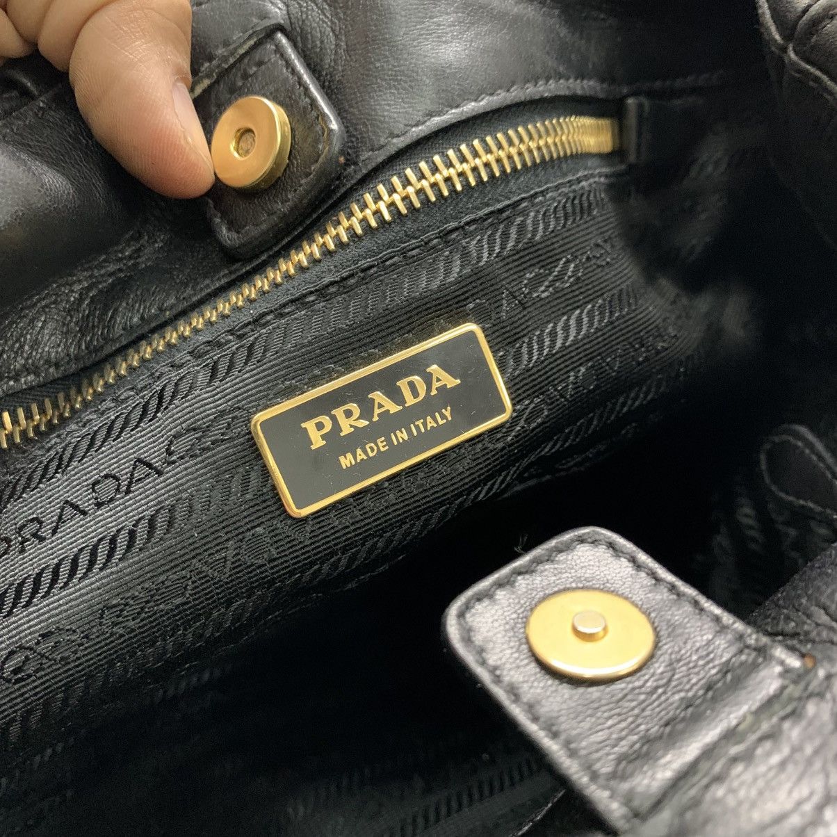 Prada Prada Lambskin Leather Handbag Size ONE SIZE - 11 Thumbnail