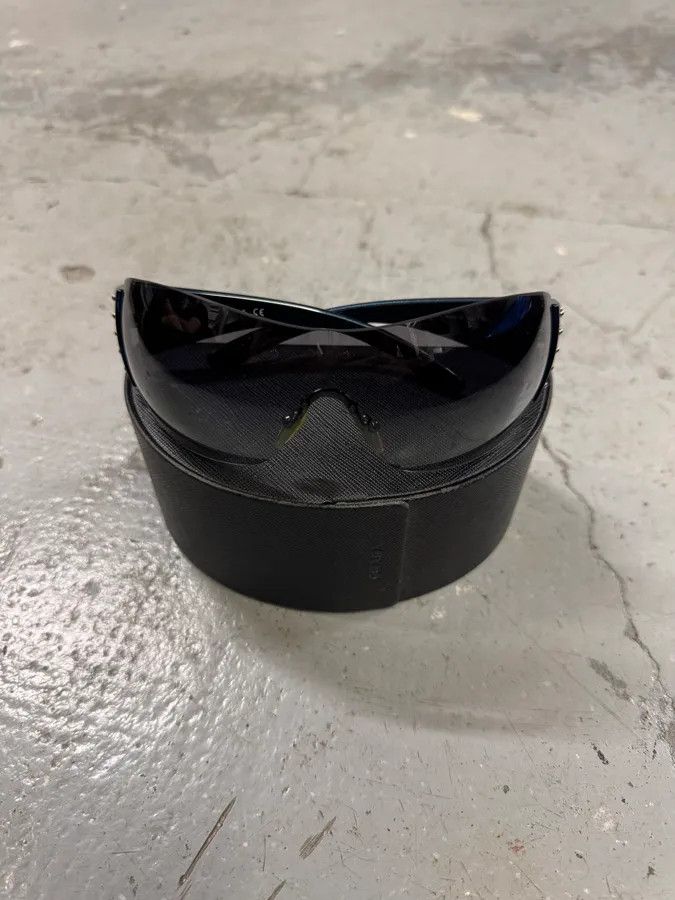 Prada 2000s Prada Blue Studded Sunglasses Size ONE SIZE - 4 Thumbnail