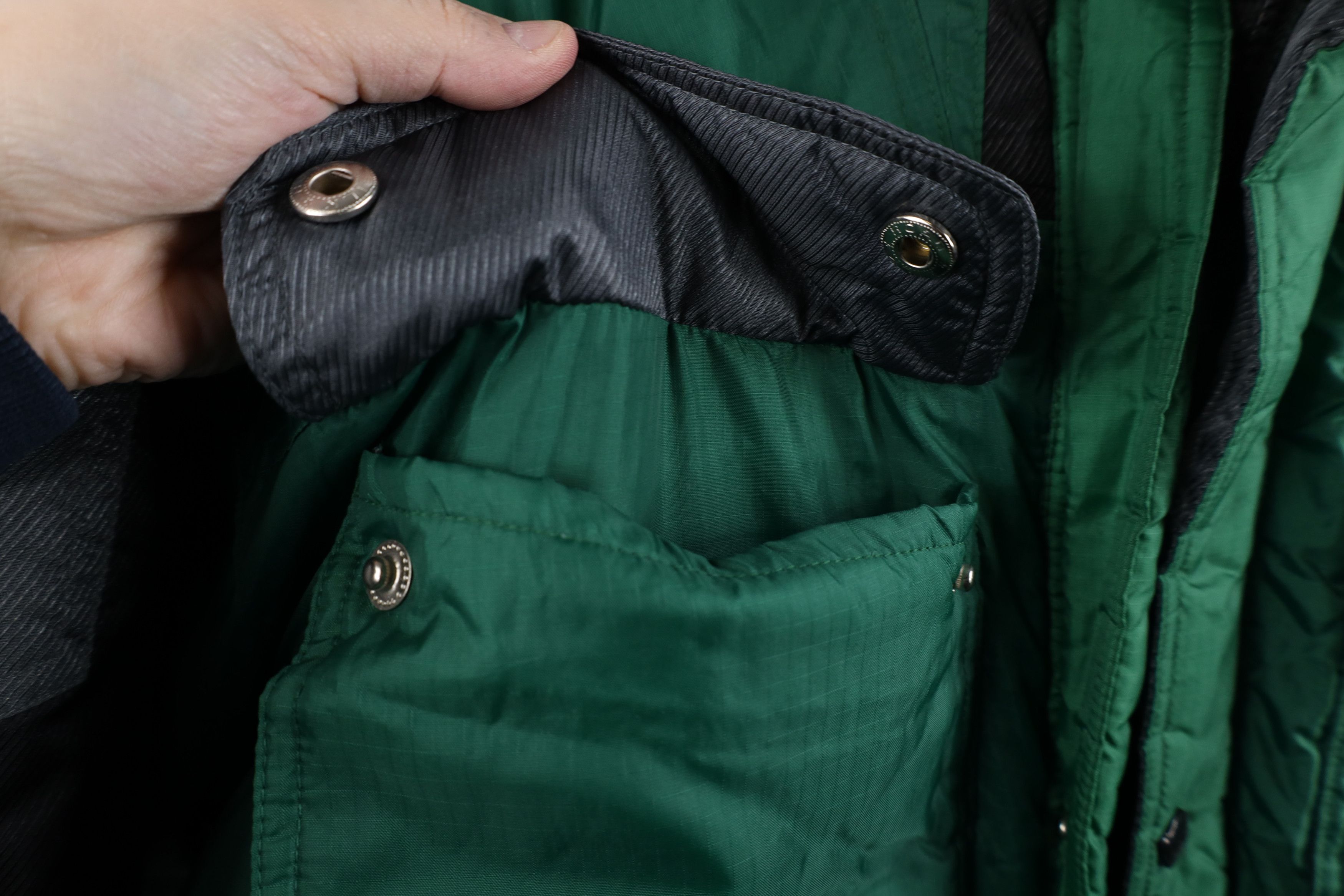 Vintage Vintage 90s Streetwear Hooded Puffer Parka Jacket Green Size US L / EU 52-54 / 3 - 5 Thumbnail