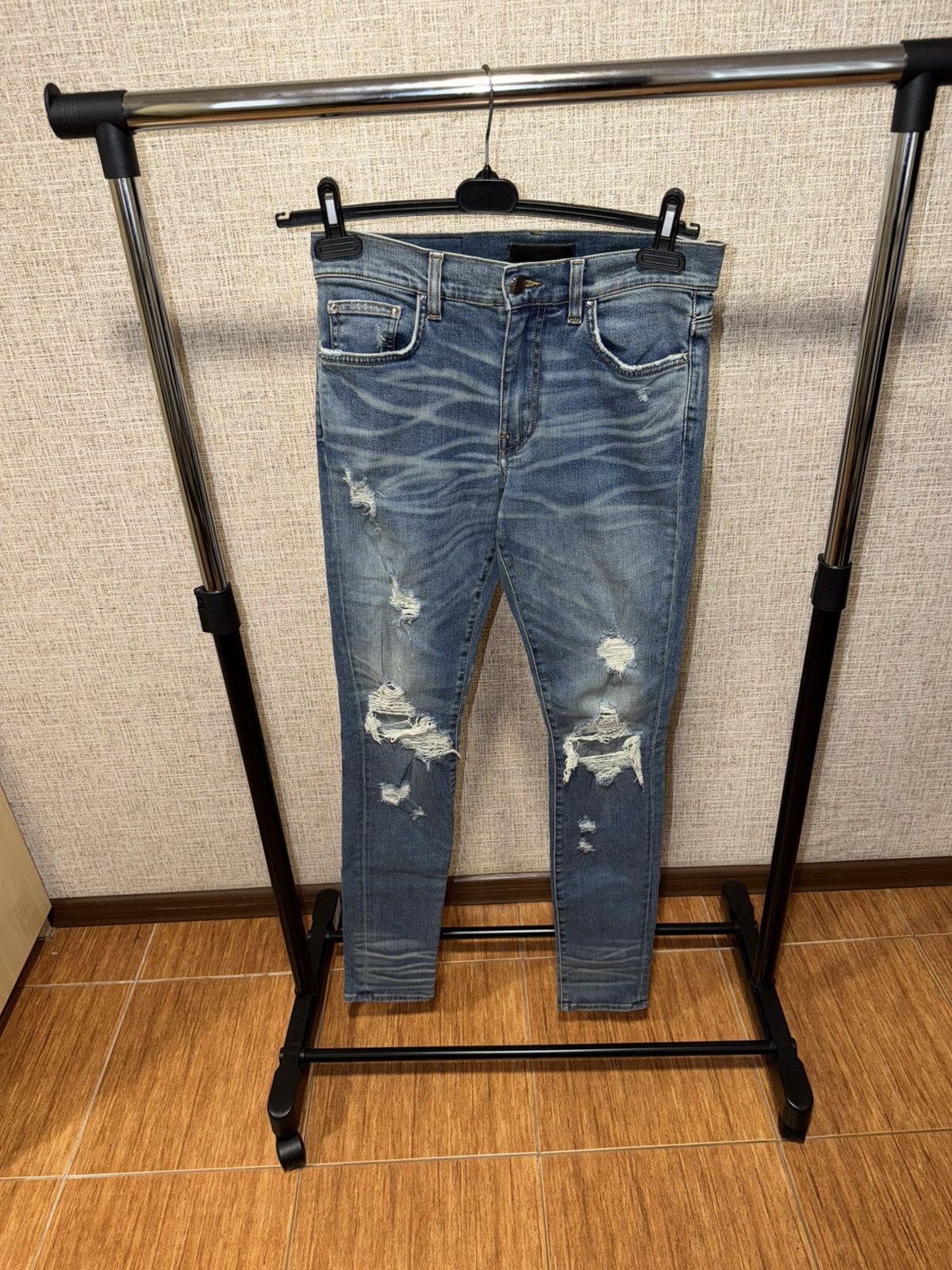 Amiri AMIRI DISTRESSED LIGHT BLUE SLIM JEANS Size US 30 / EU 46 - 1 Thumbnail