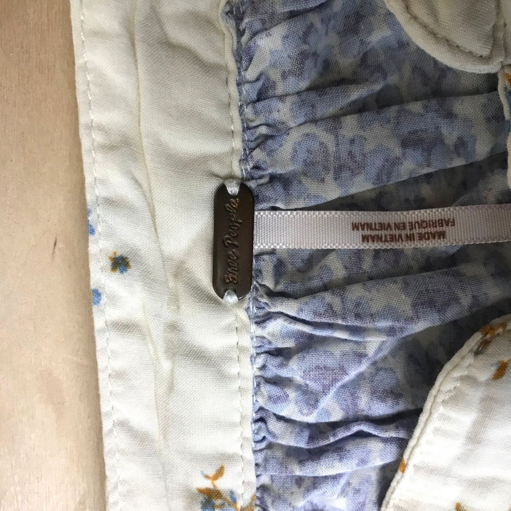 Free People Free People Floral Mixed Print Boho Blouse Cream Blue Button Down Medium Size M / US 6-8 / IT 42-44 - 7 Thumbnail