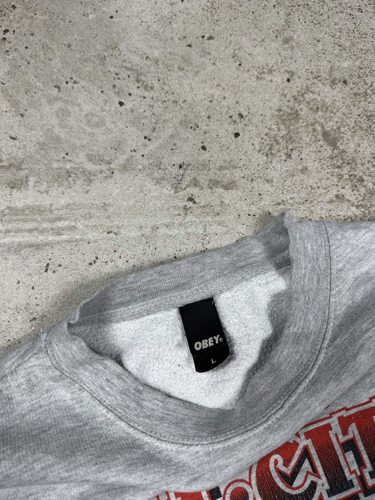 Obey × Vintage Vintage Y2K Obey All City Champions Grey Crewneck Sweatshirt Size US L / EU 52-54 / 3 - 6 Thumbnail