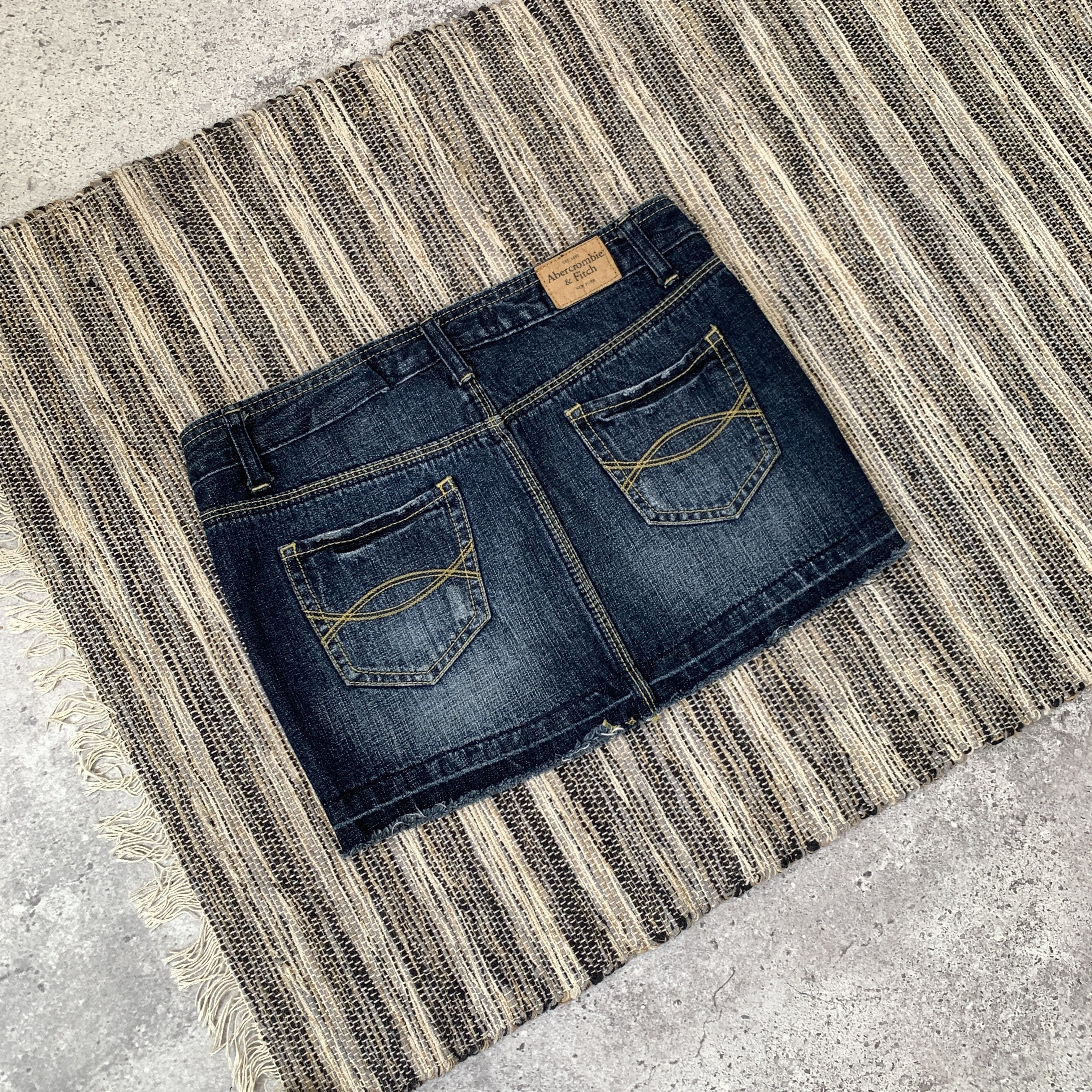 Abercrombie & Fitch Vintage Y2K Faded Women's Blue Denim Low Rise Mini Skirt Size 25" / US 0 / IT 36 - 4 Thumbnail