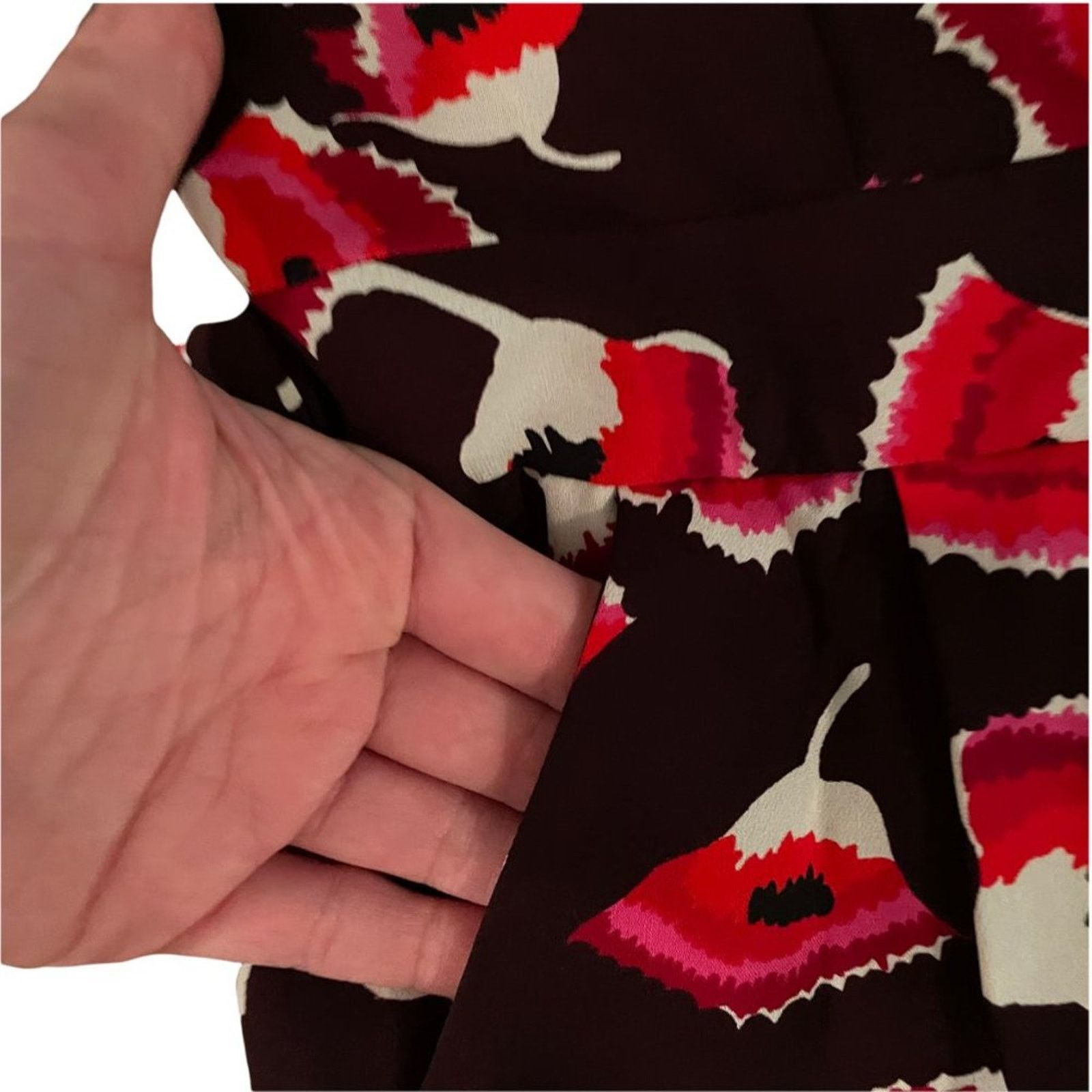 MILLY Milly Silk Floral Tie-Sleeve Romper Size 27" / US 4 / IT 40 - 8 Thumbnail