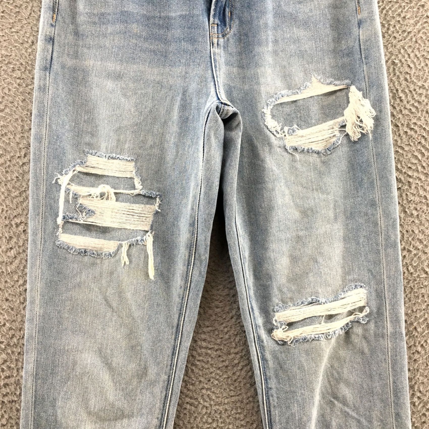 American Eagle Outfitters American Eagle Outfitters Mom Jeans Womens 2 X-Long Blue Denim Distressed Jeans Size 26" / US 2 / IT 38 - 4 Thumbnail