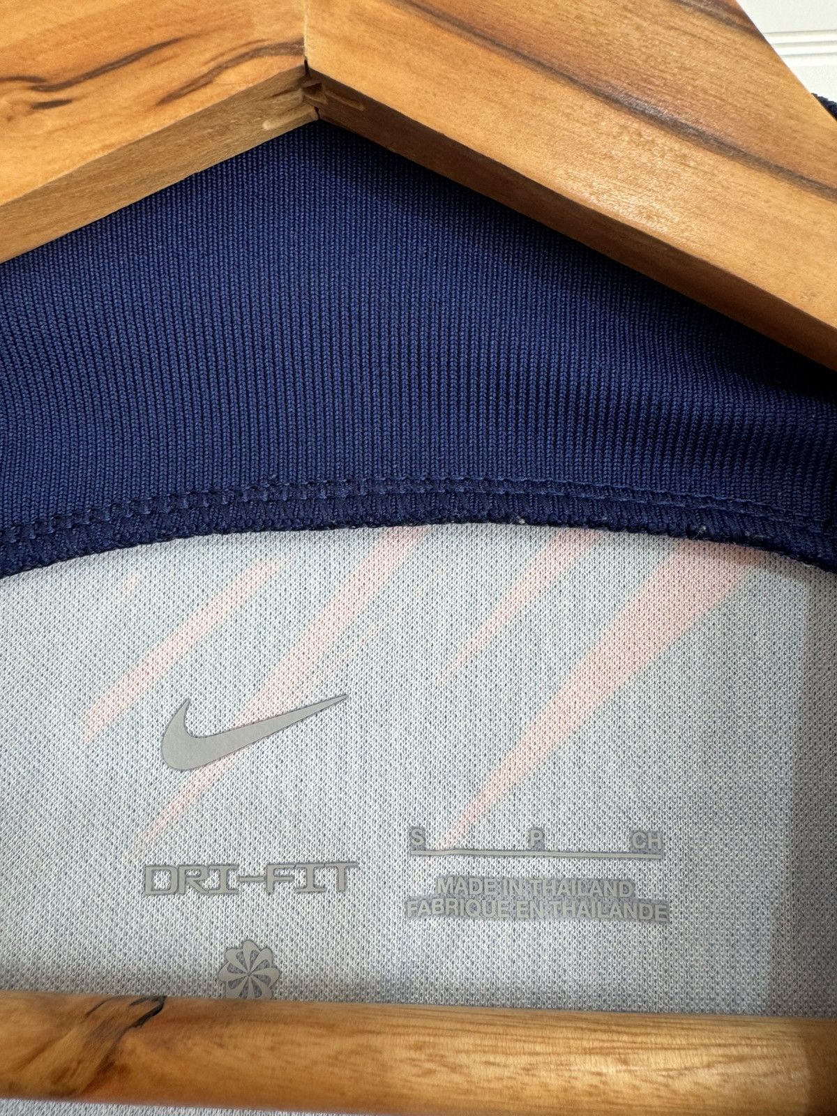 Nike England 2022-2023 Soccer Jersey Football Kit Shirt Size US S / EU 44-46 / 1 - 8 Thumbnail