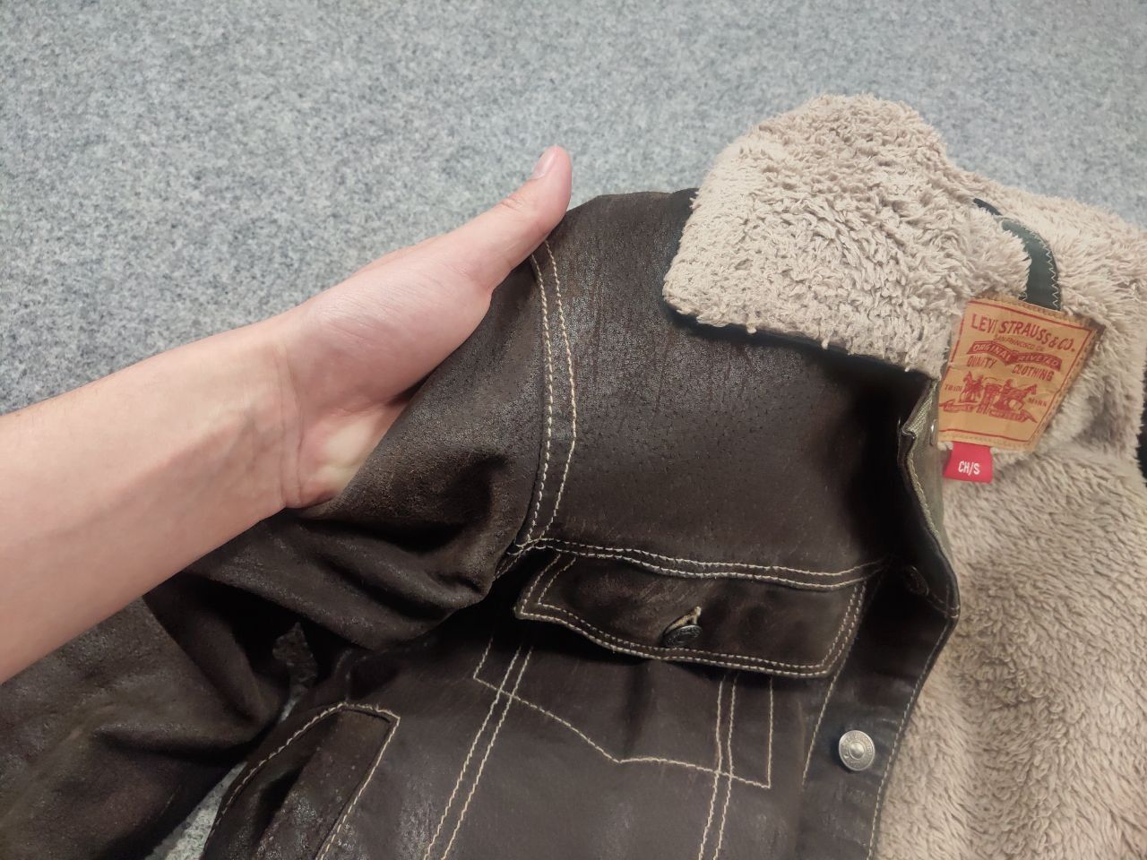 Levi's Vintage 90's Levi's Faux Suede Leather Trucker Jacket USA Size US S / EU 44-46 / 1 - 18 Thumbnail
