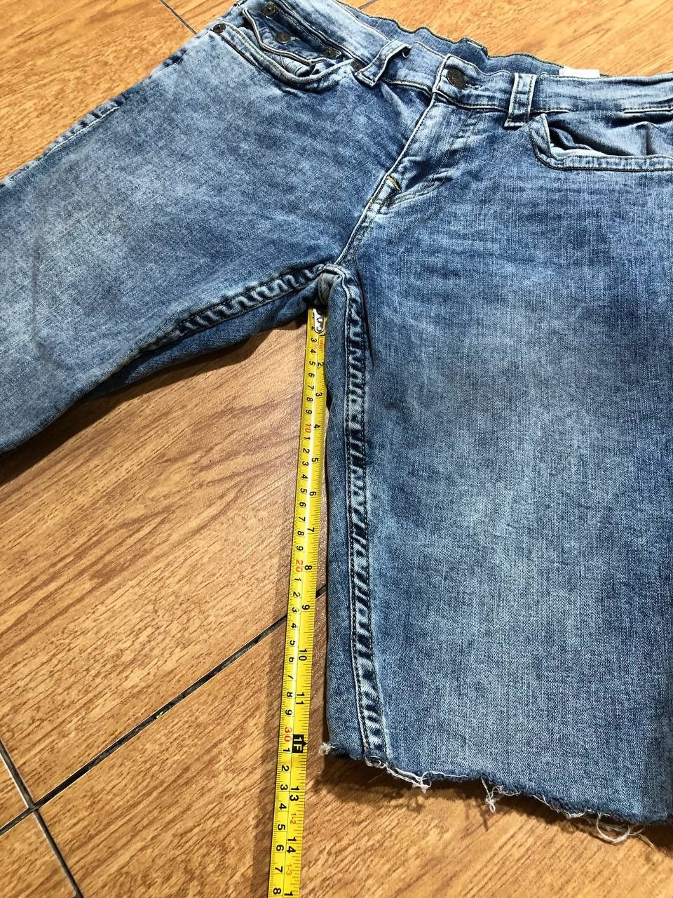 True Religion True Religion Ricky Relaxed Straight Cut-Off Denim Short Size US 32 / EU 48 - 10 Thumbnail