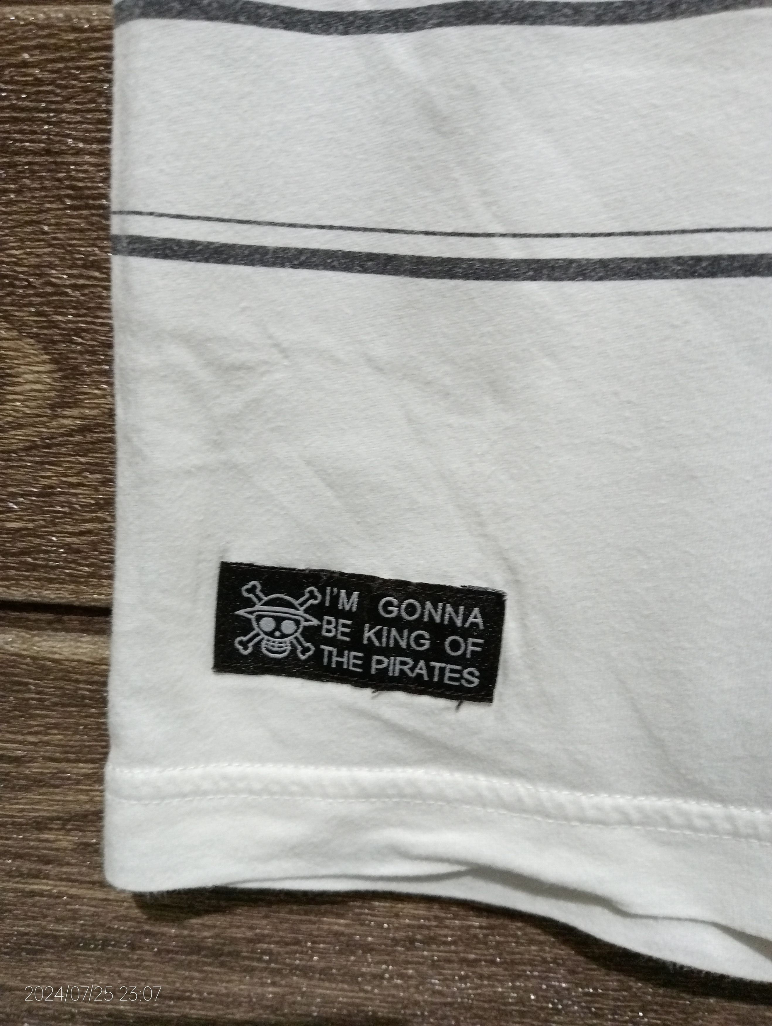 Anime × Japanese Brand × One Piece Vintage Anime One Piece Luffy Tee Size US M / EU 48-50 / 2 - 4 Thumbnail