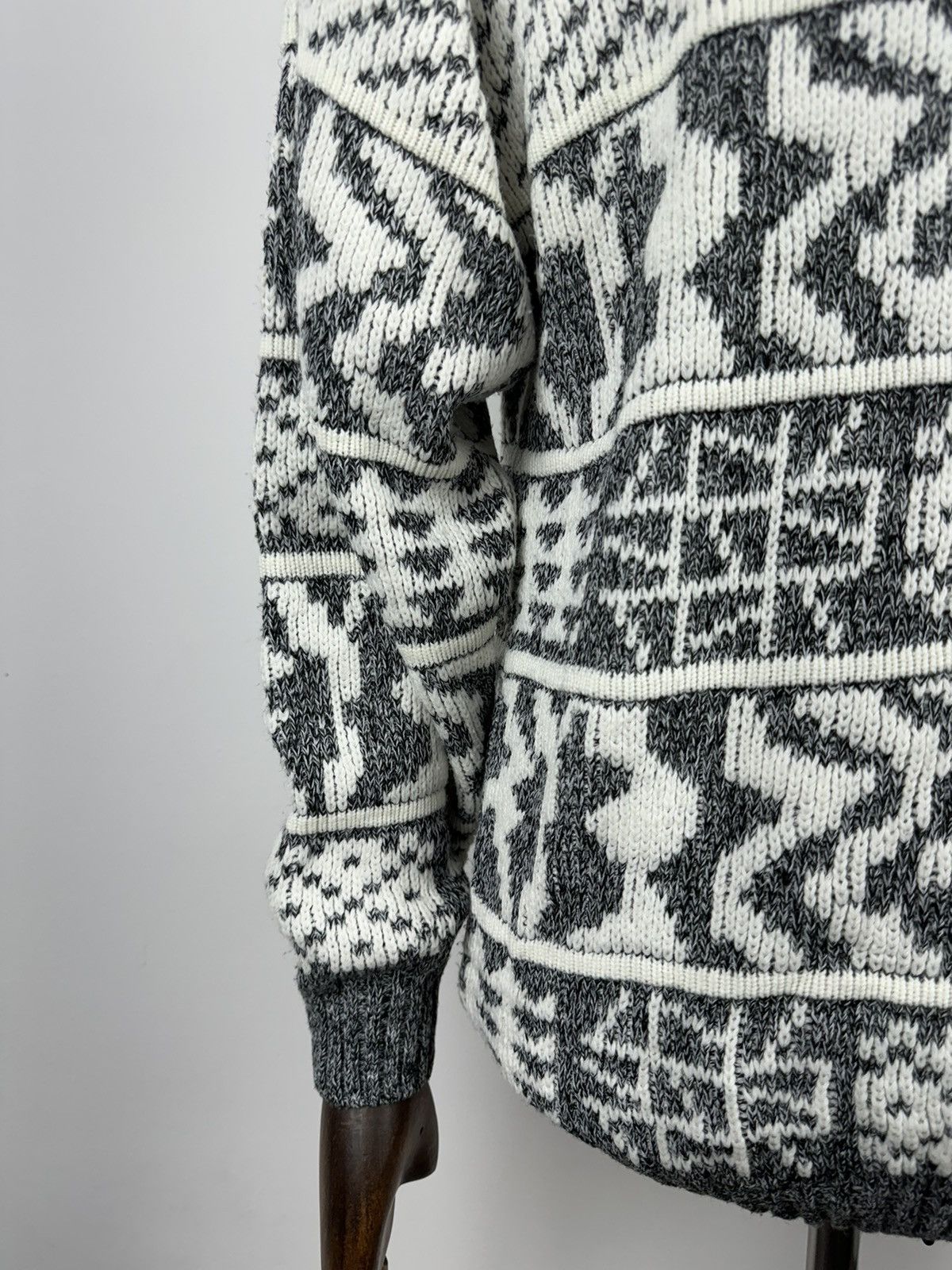 Vintage Men’s Vintage NICO Abstract Cardigan Sweater size S Size US S / EU 44-46 / 1 - 5 Thumbnail