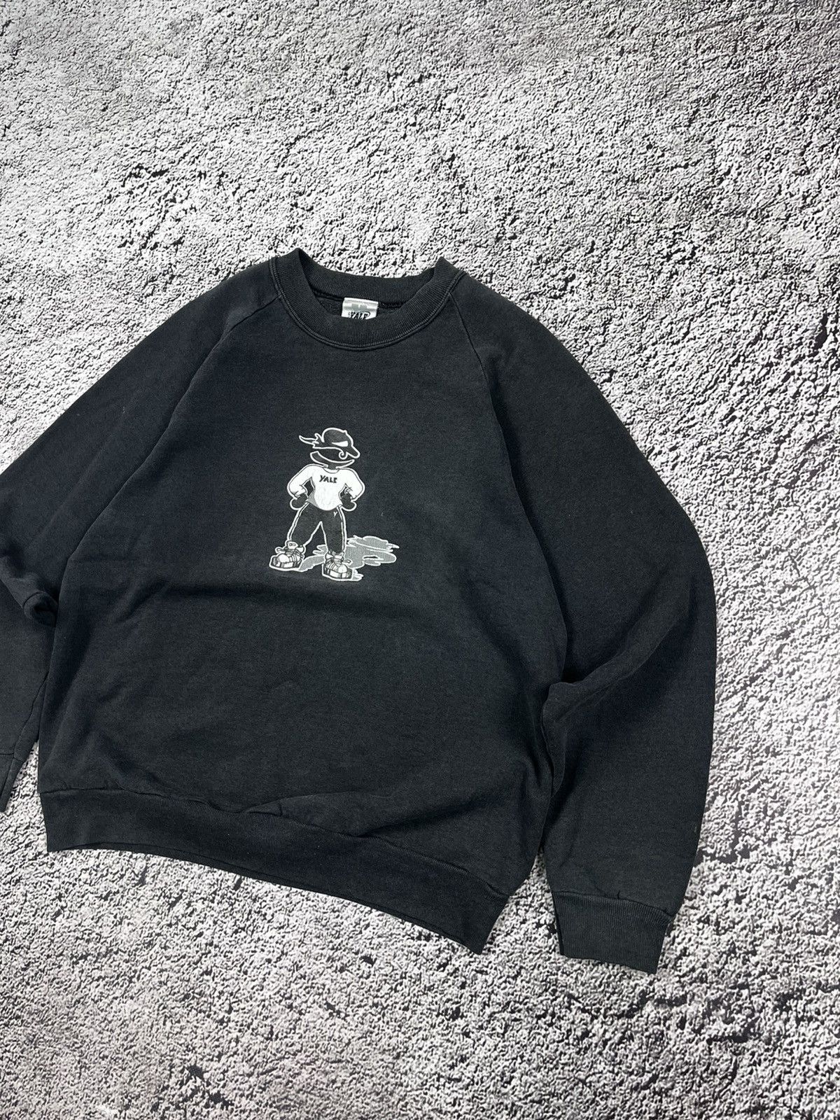 Vintage Vintage 90s Yale University Sweatshirt streetwear rare M Size US M / EU 48-50 / 2 - 4 Thumbnail