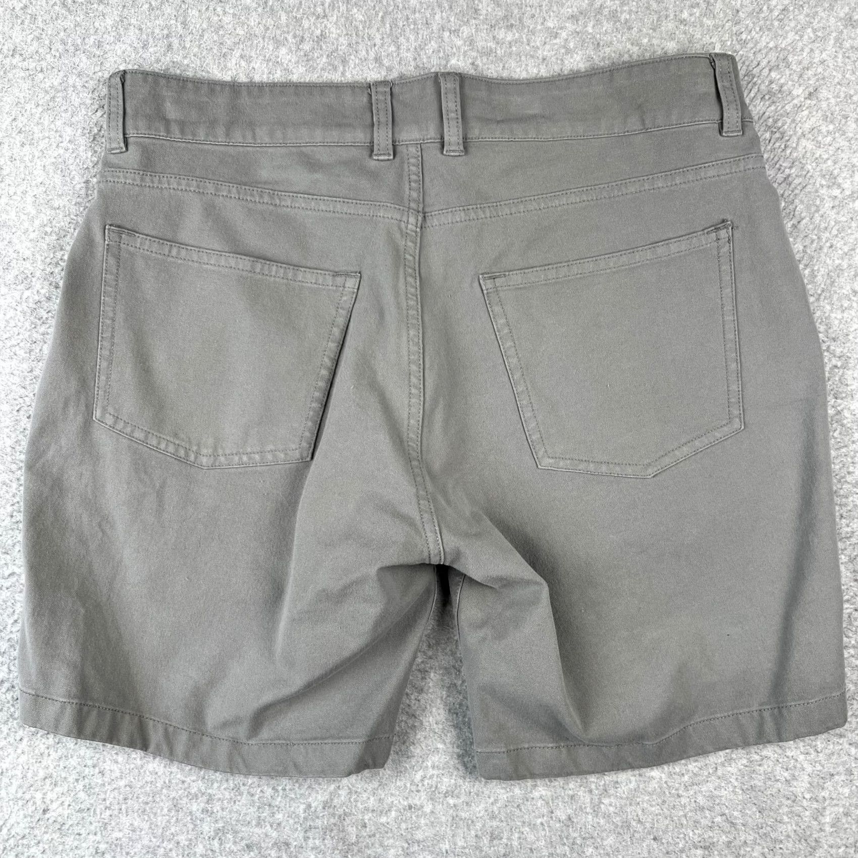 Vintage Mugsy Damens Chino Shorts Mens 30x7 Grey Cotton Stretch Flat Front Size US 30 / EU 46 - 2 Thumbnail
