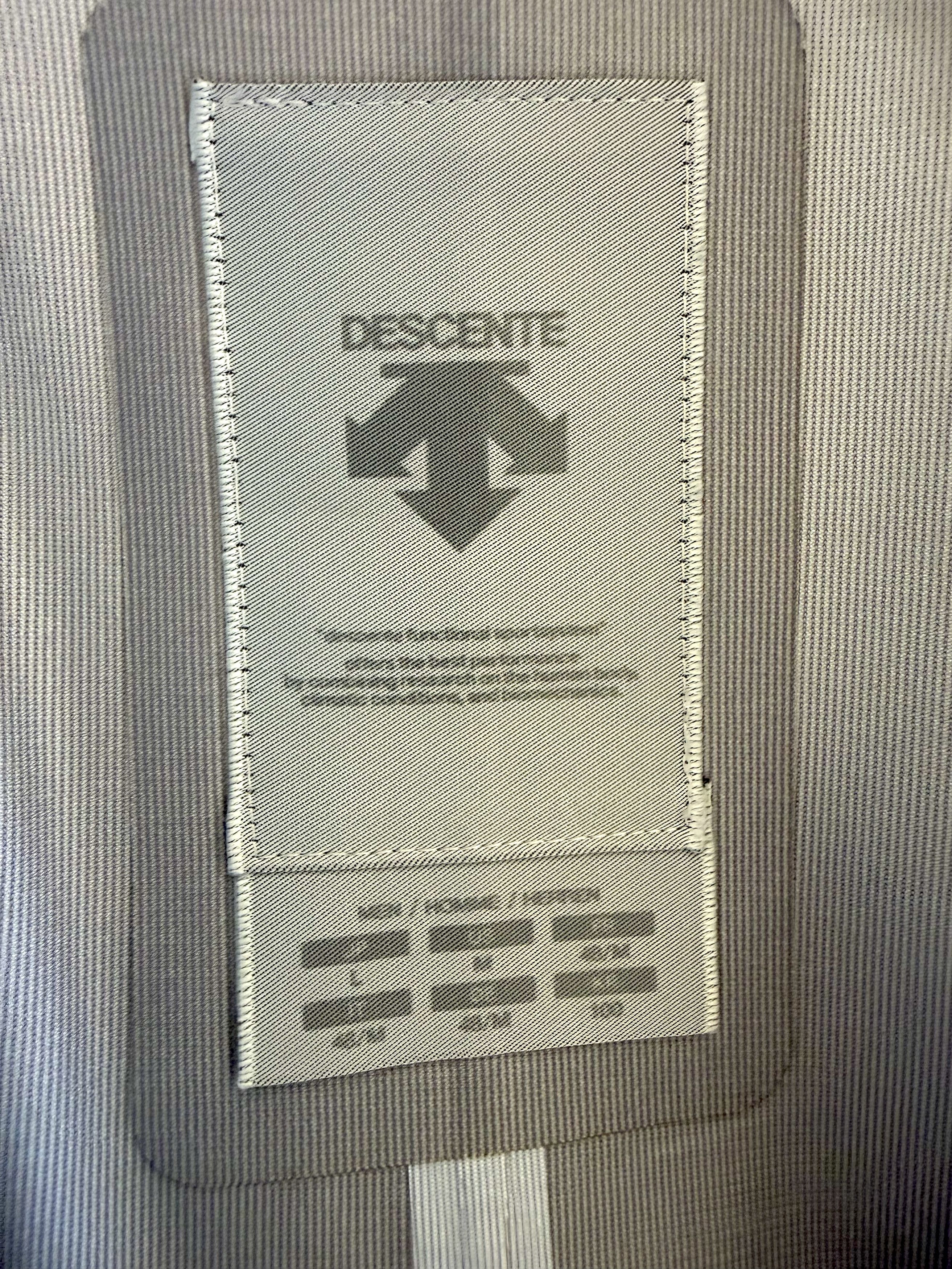 Descente DESCENTE ALLTERRAIN Minimalist Techwear Coat (Worn Once) Size US M / EU 48-50 / 2 - 3 Thumbnail