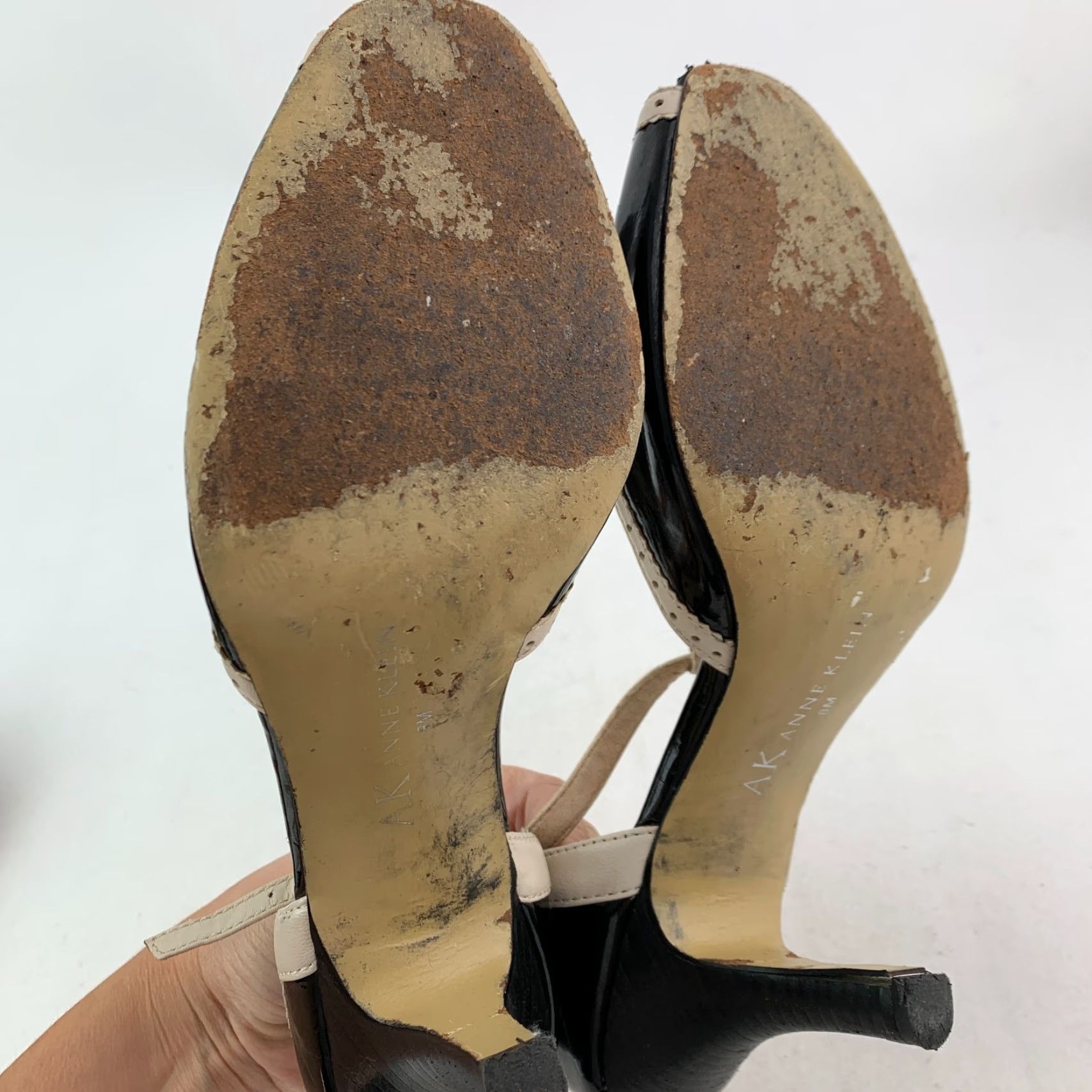 Anne Klein Anne Klein Nelly T-Strap Wingtip Peep Toe Pumps Heels Size 8M Black Leather Womens Pump Size US 8 / IT 38 - 7 Thumbnail