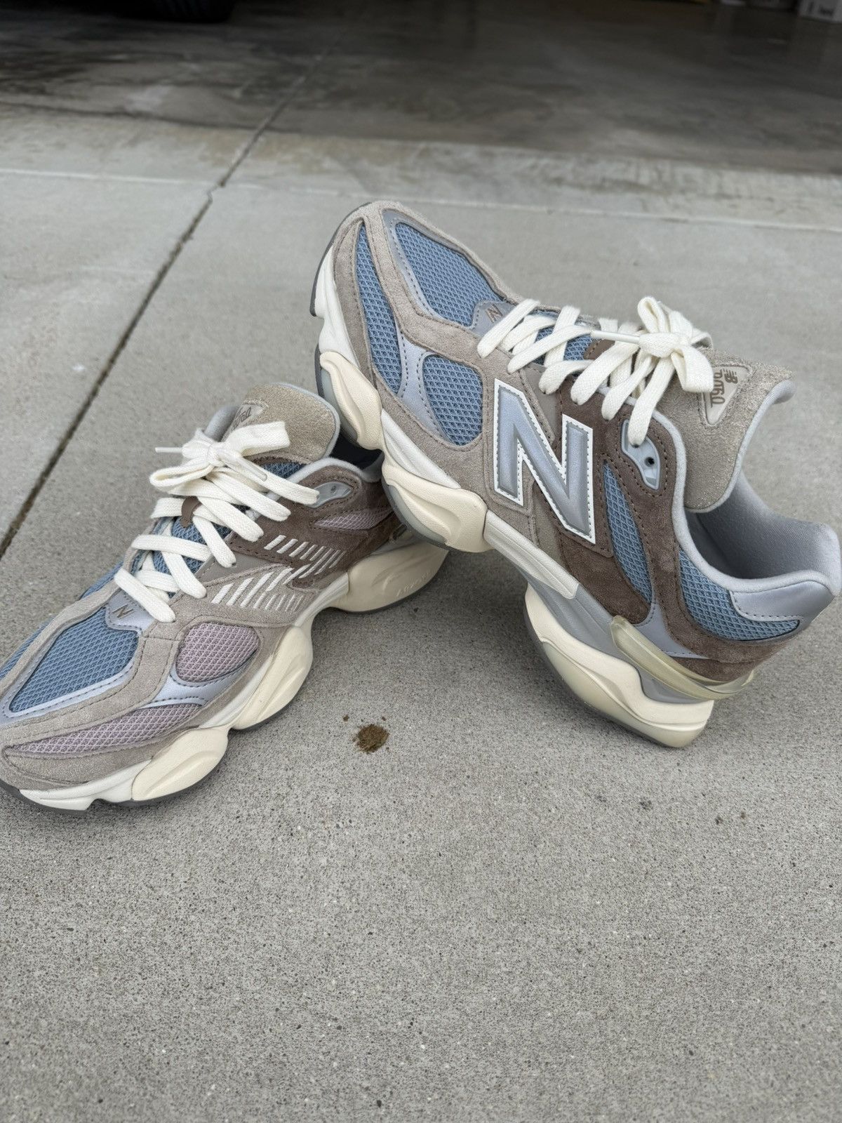 New Balance New Balance 9060 “Mushroom” Size US 9 / EU 42 - 2 Thumbnail