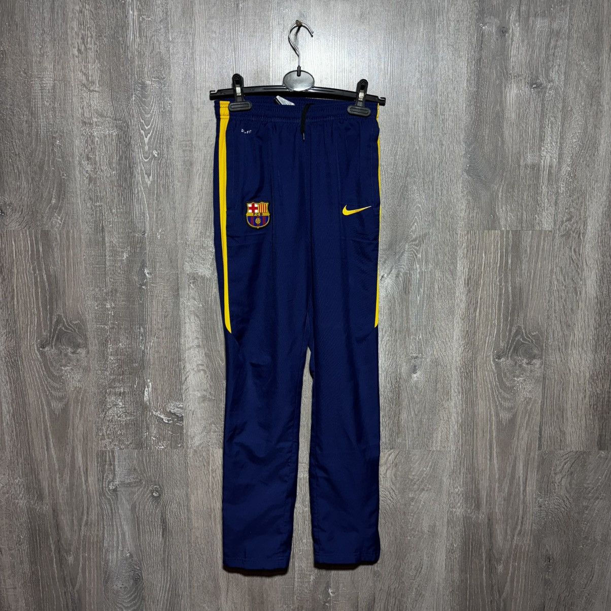 Other Nike Barcelona Sports Tracksuit Jersey Mens size XS Size US XS / EU 42 / 0 - 9 Thumbnail
