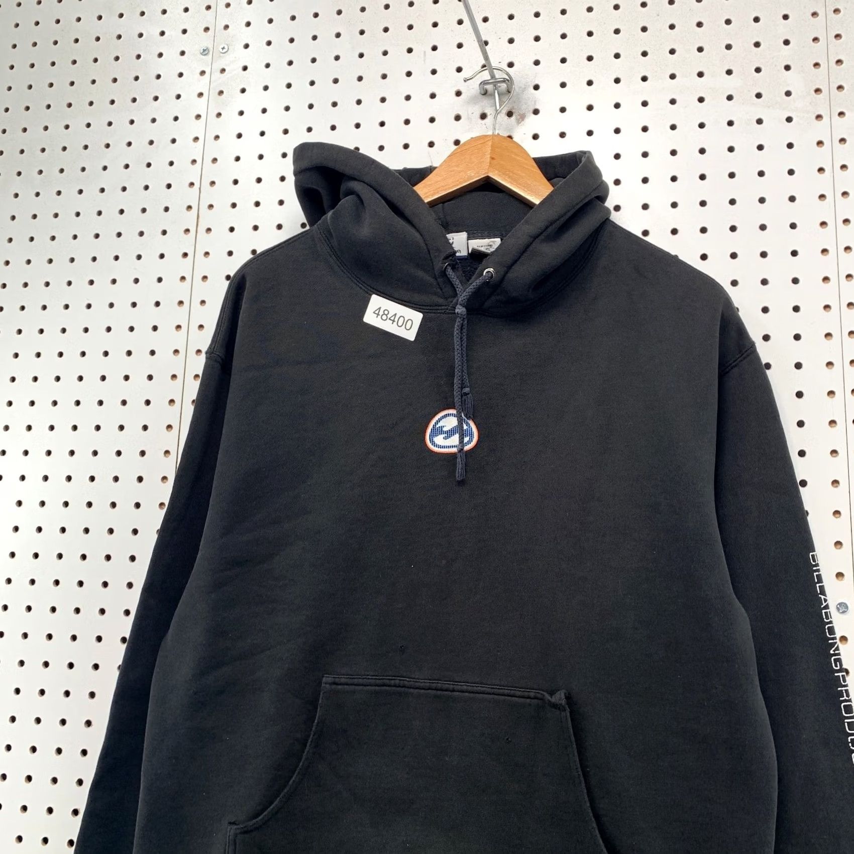 Billabong Vintage Billabong Hoodie Sweatshirt Mens Small Black Distresses Spell Out Sleeve Size US S / EU 44-46 / 1 - 6 Thumbnail